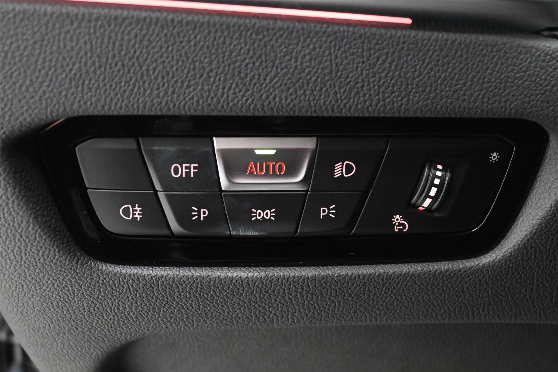 Hlavní fotografie vozu BMW Řada 3 2,0 320d 140kW STEPTRONIC Záruka až 5 let (26)