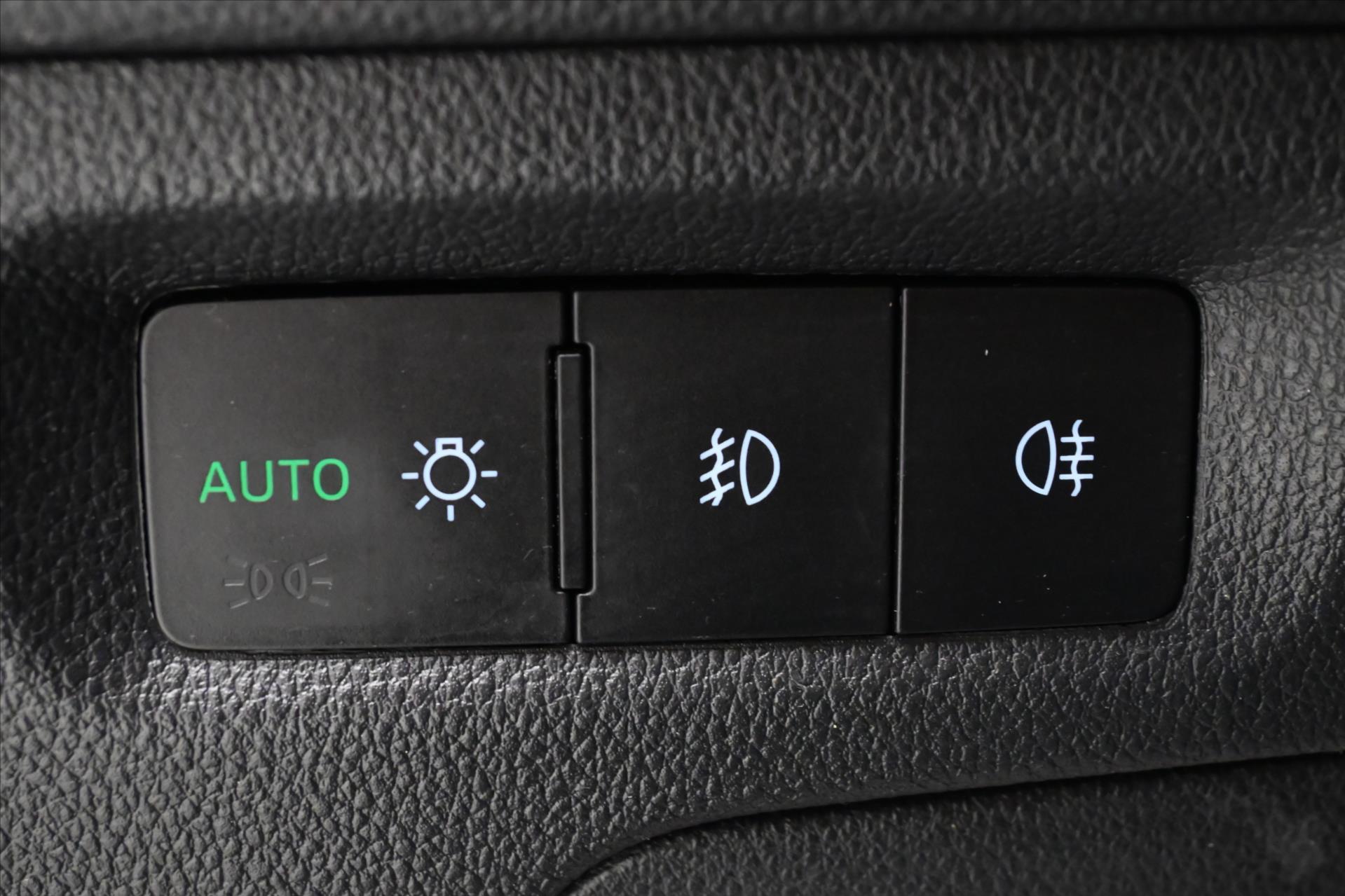 Main photo of the car Skoda Octavia 2.0 TDI 110kW DSG Style Warranty up to 5 years (27)