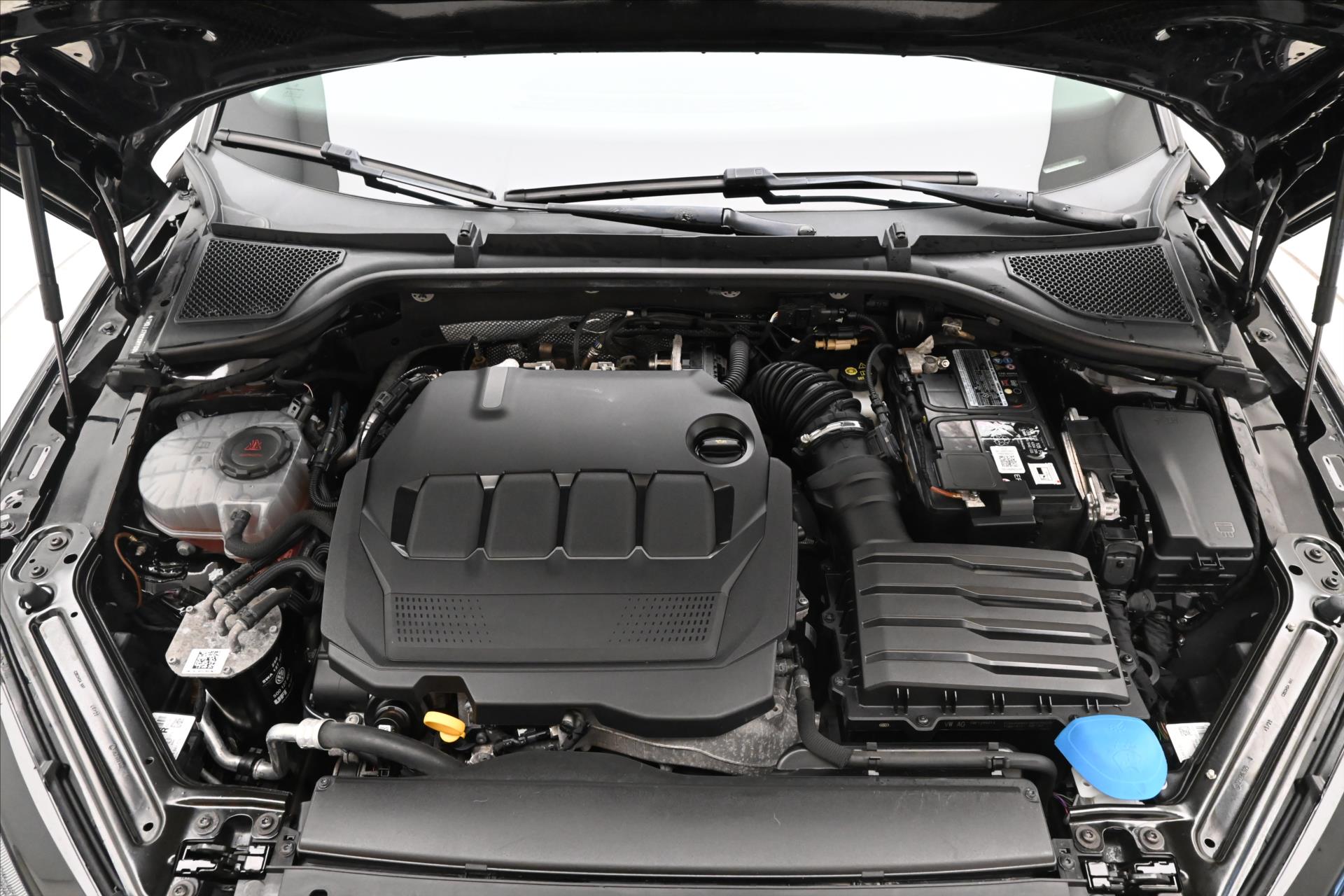 Main photo of the car Skoda Octavia 2.0 TDI 110kW DSG Style Warranty up to 5 years (9)