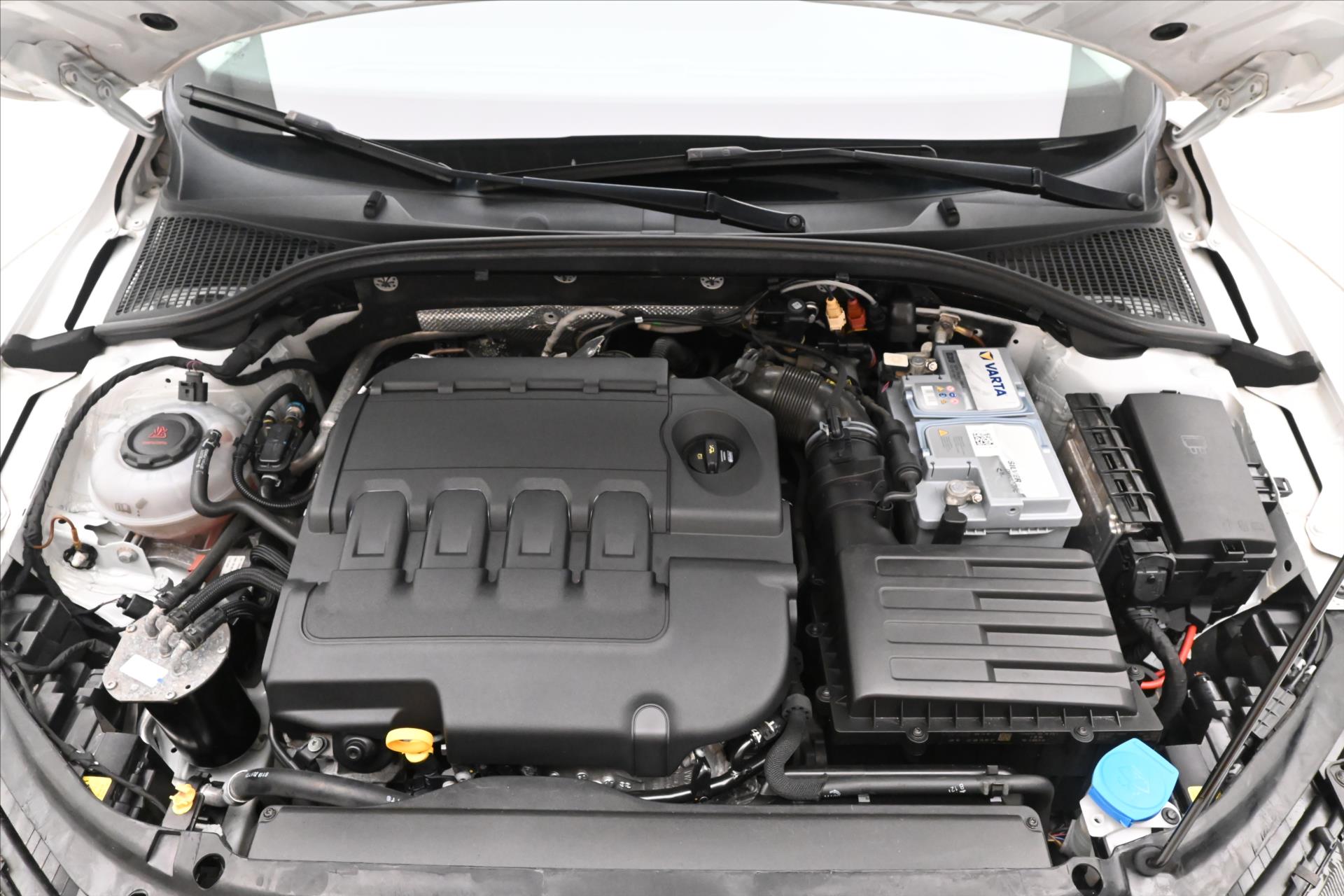 Hlavní fotografie vozu Škoda Octavia 2,0 TDI 110 KW DSG STYLE Záruka až 5 let (9)