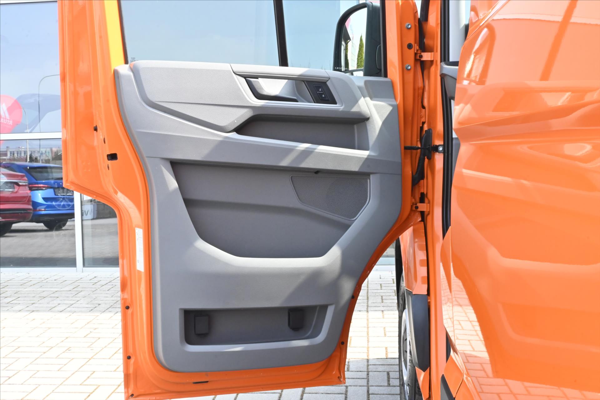 Hlavní fotografie vozu Volkswagen Crafter 2,0 TDI 103kW L2H2 Záruka až 5 let (24)