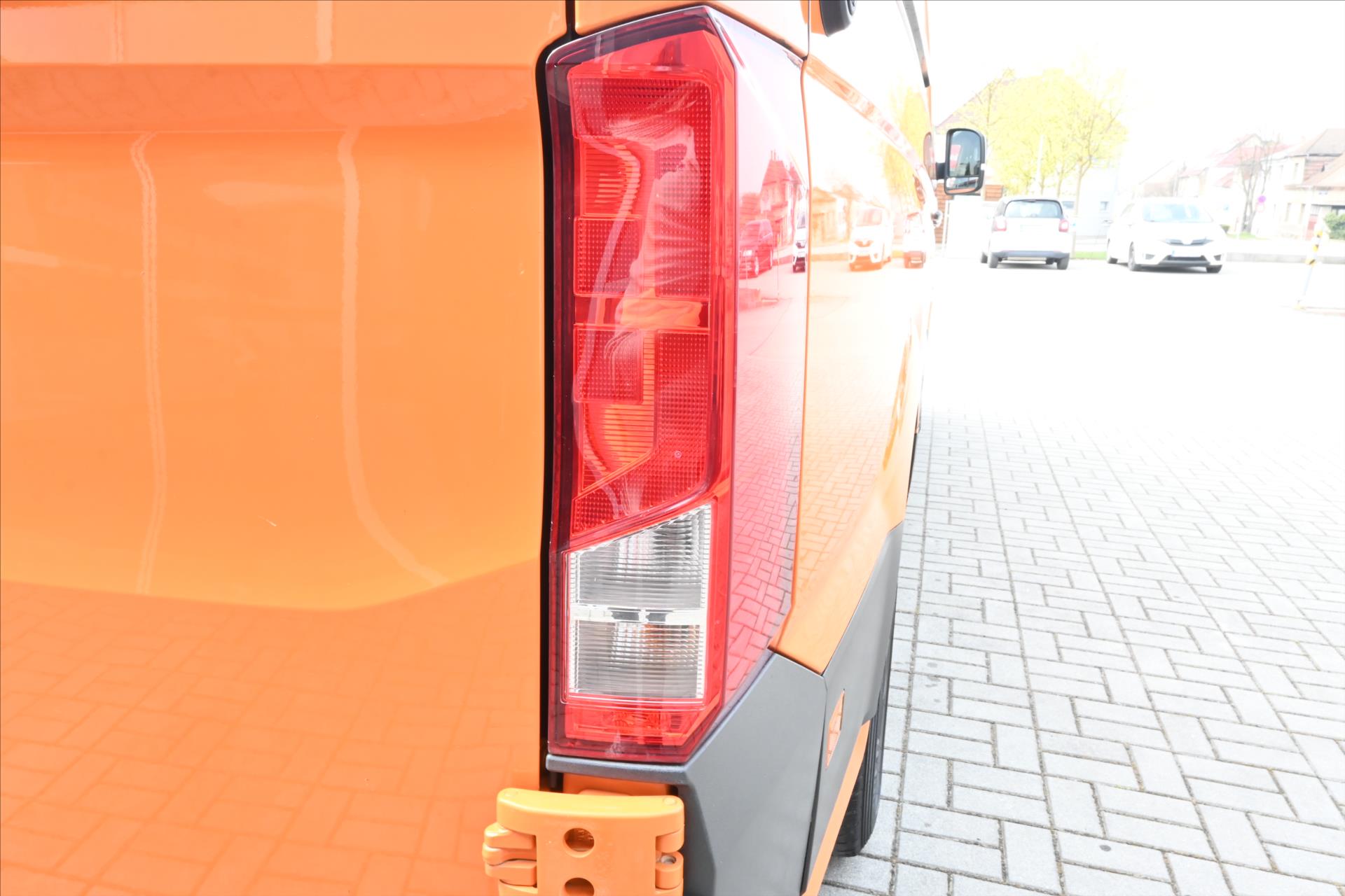 Hlavní fotografie vozu Volkswagen Crafter 2,0 TDI 103kW L2H2 Záruka až 5 let (29)