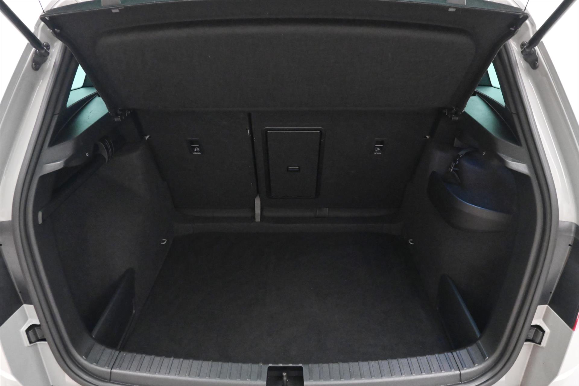 Hlavní fotografie vozu Škoda Karoq 1,5 TSI 110 kW Sportline Záruka až 5 let (10)