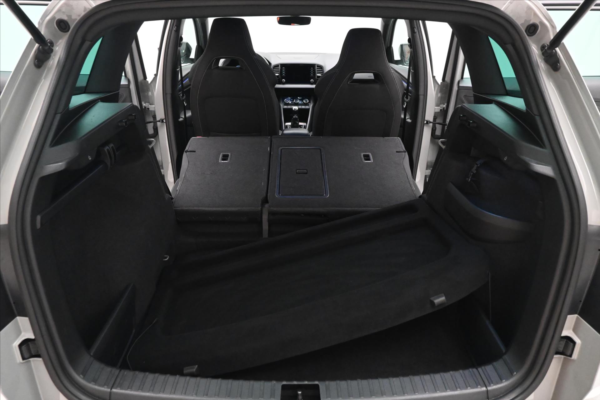 Hlavní fotografie vozu Škoda Karoq 1,5 TSI 110 kW Sportline Záruka až 5 let (11)