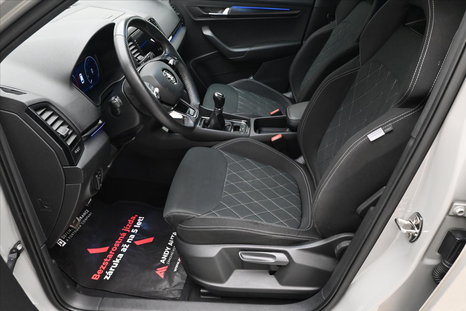 Hlavní fotografie vozu Škoda Karoq 1,5 TSI 110 kW Sportline Záruka až 5 let (13)