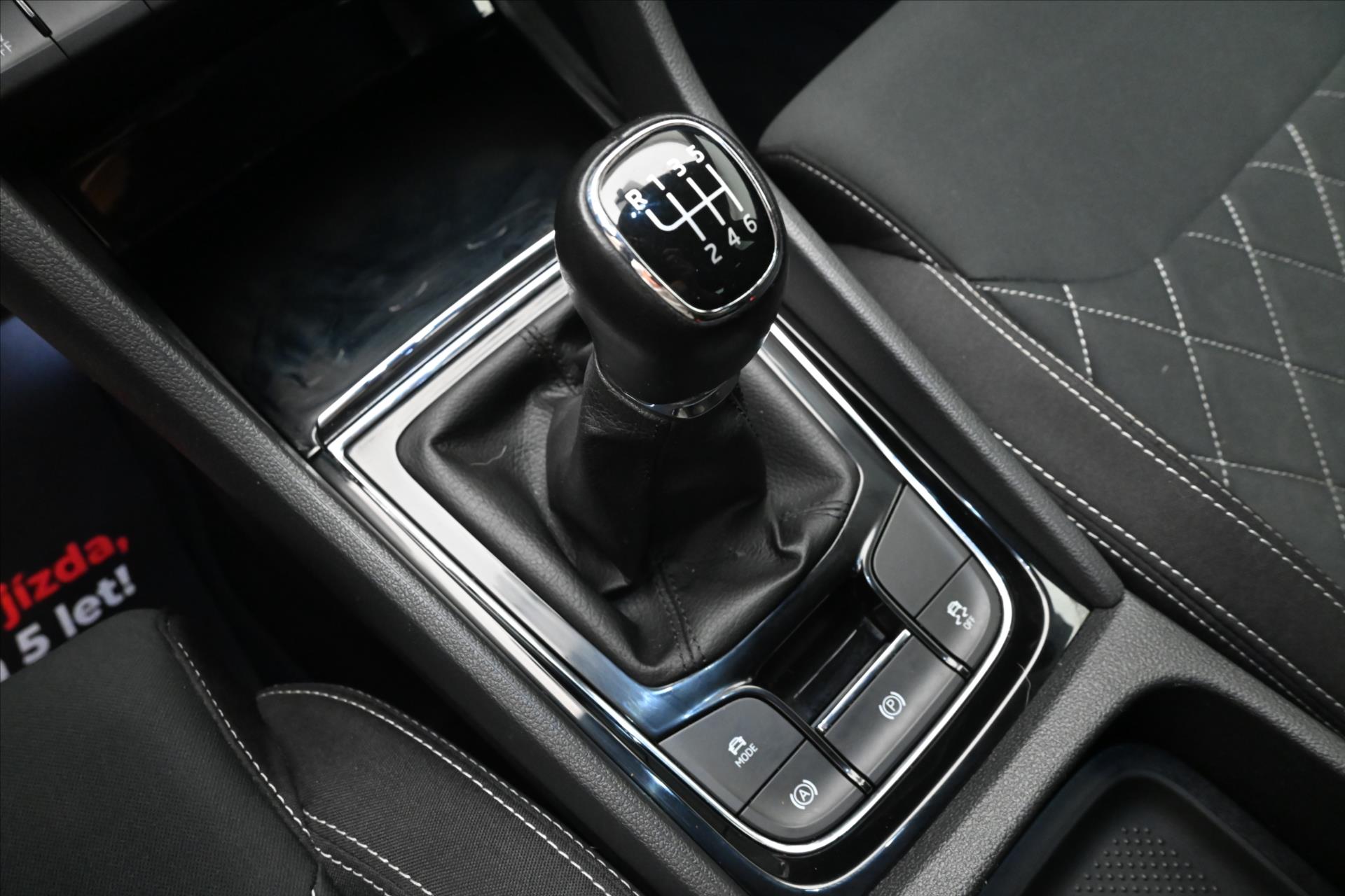 Hlavní fotografie vozu Škoda Karoq 1,5 TSI 110 kW Sportline Záruka až 5 let (22)