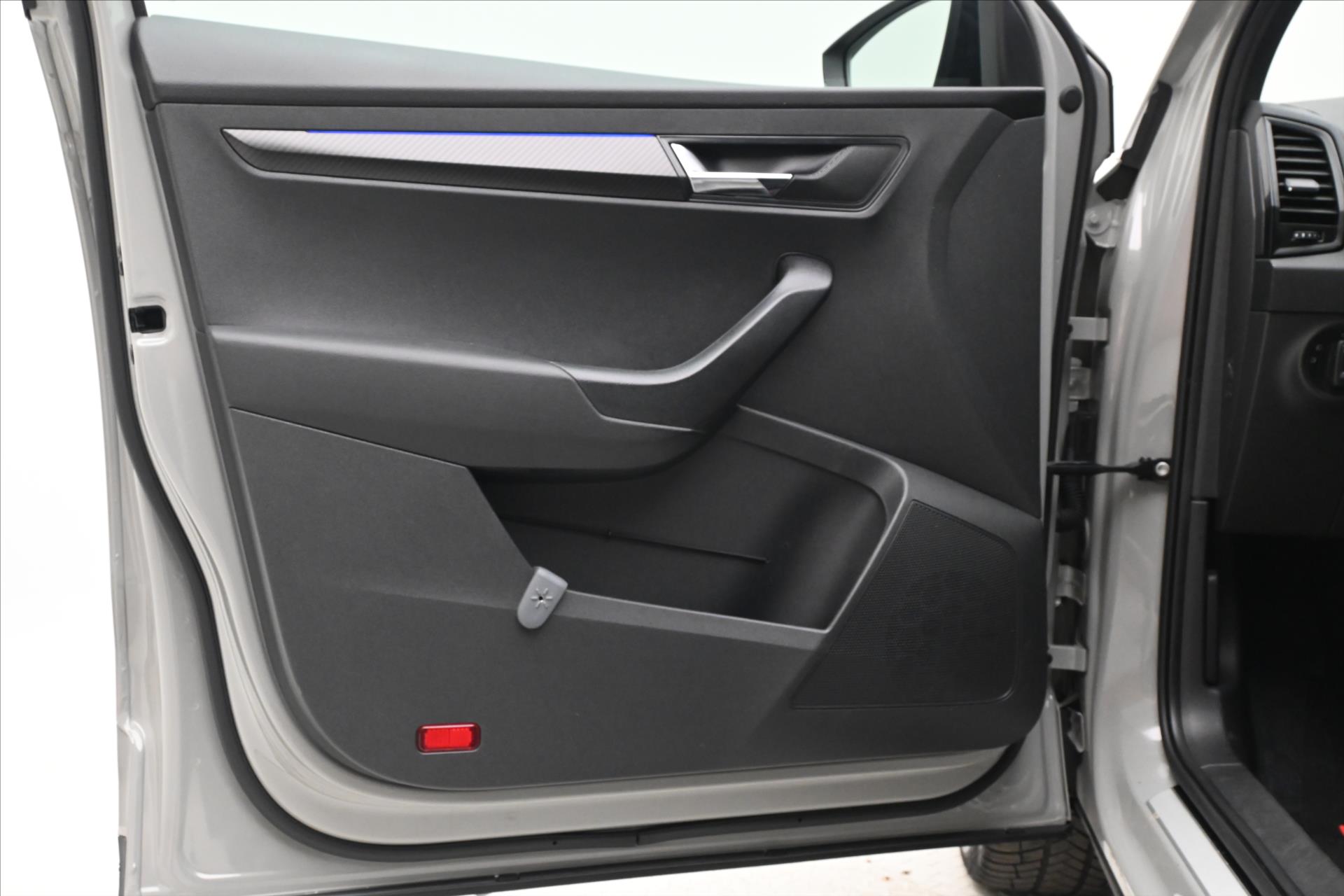 Hlavní fotografie vozu Škoda Karoq 1,5 TSI 110 kW Sportline Záruka až 5 let (24)