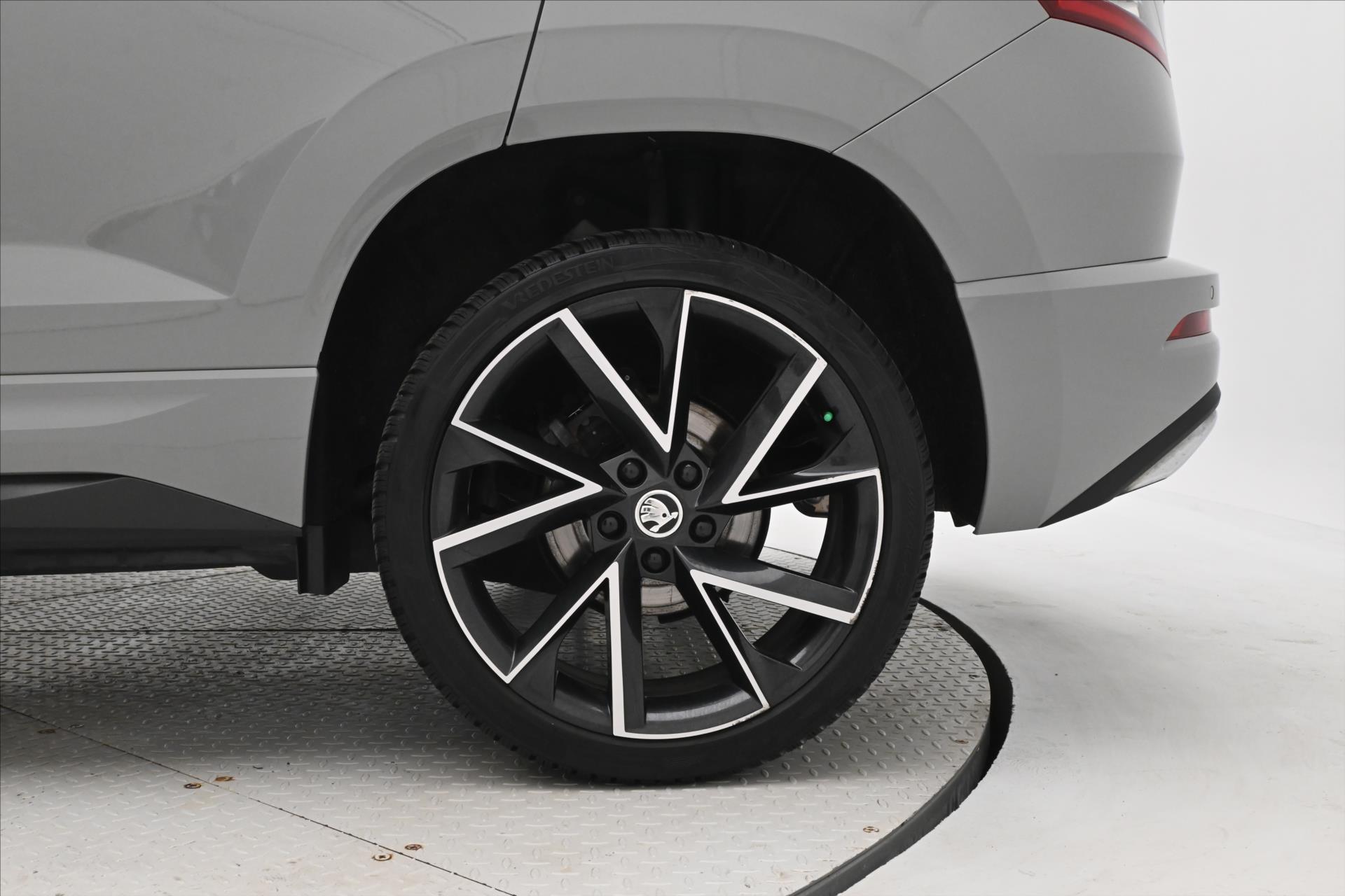 Hlavní fotografie vozu Škoda Karoq 1,5 TSI 110 kW Sportline Záruka až 5 let (31)