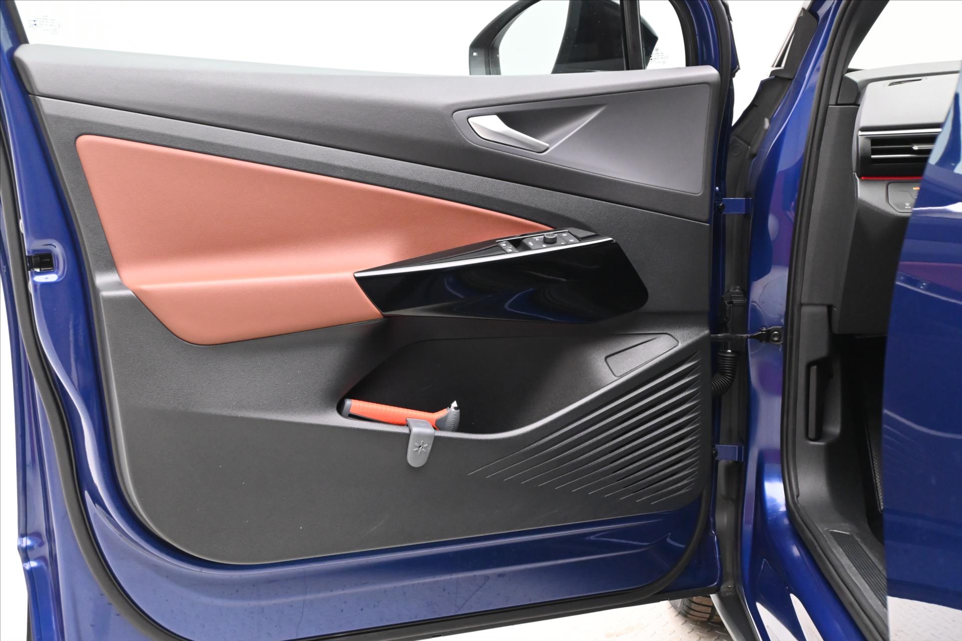 Hlavní fotografie vozu Volkswagen ID.4 150 kW 77 kWh First Edition Záruka až 3 roky (23)