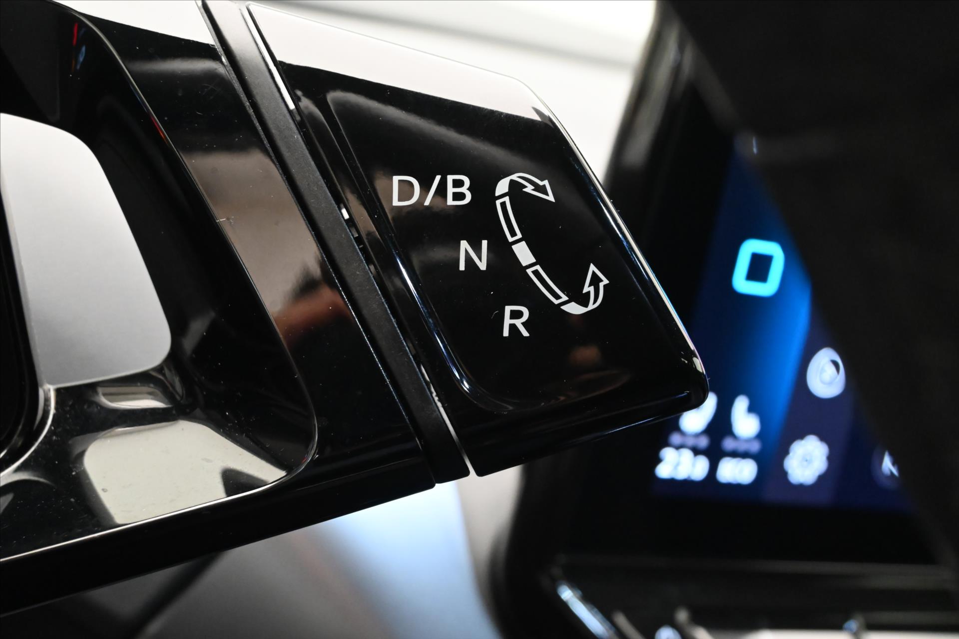 Hlavní fotografie vozu Volkswagen ID.4 Pro Performance 150kW 77 kWh Záruka až 3 roky (22)