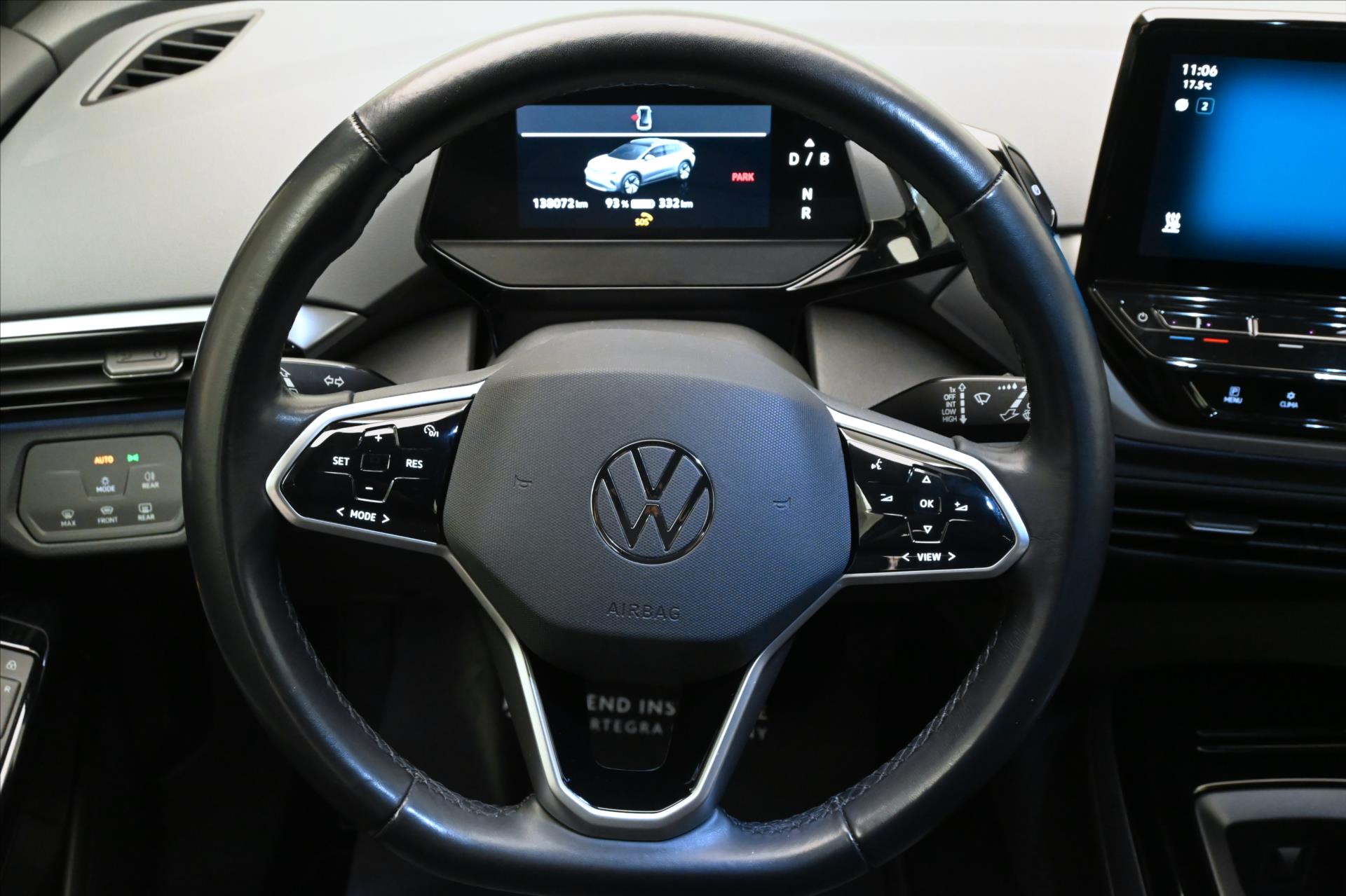 Hlavní fotografie vozu Volkswagen ID.4 Pro Performance 150kW 77kWh Záruka až 3 roky (18)