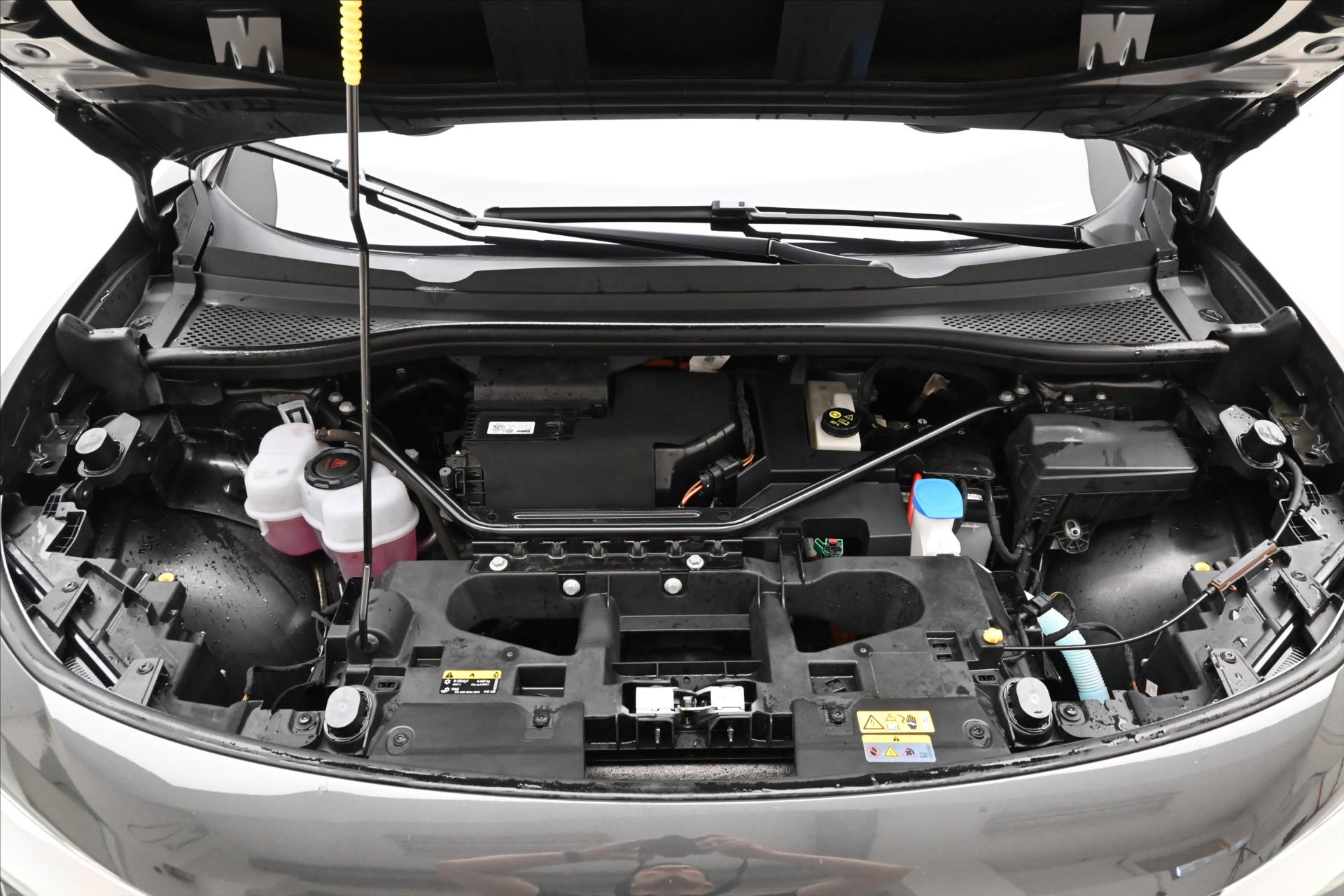 Hlavní fotografie vozu Volkswagen ID.4 Pro Performance 150kW 77kWh Záruka až 3 roky (9)