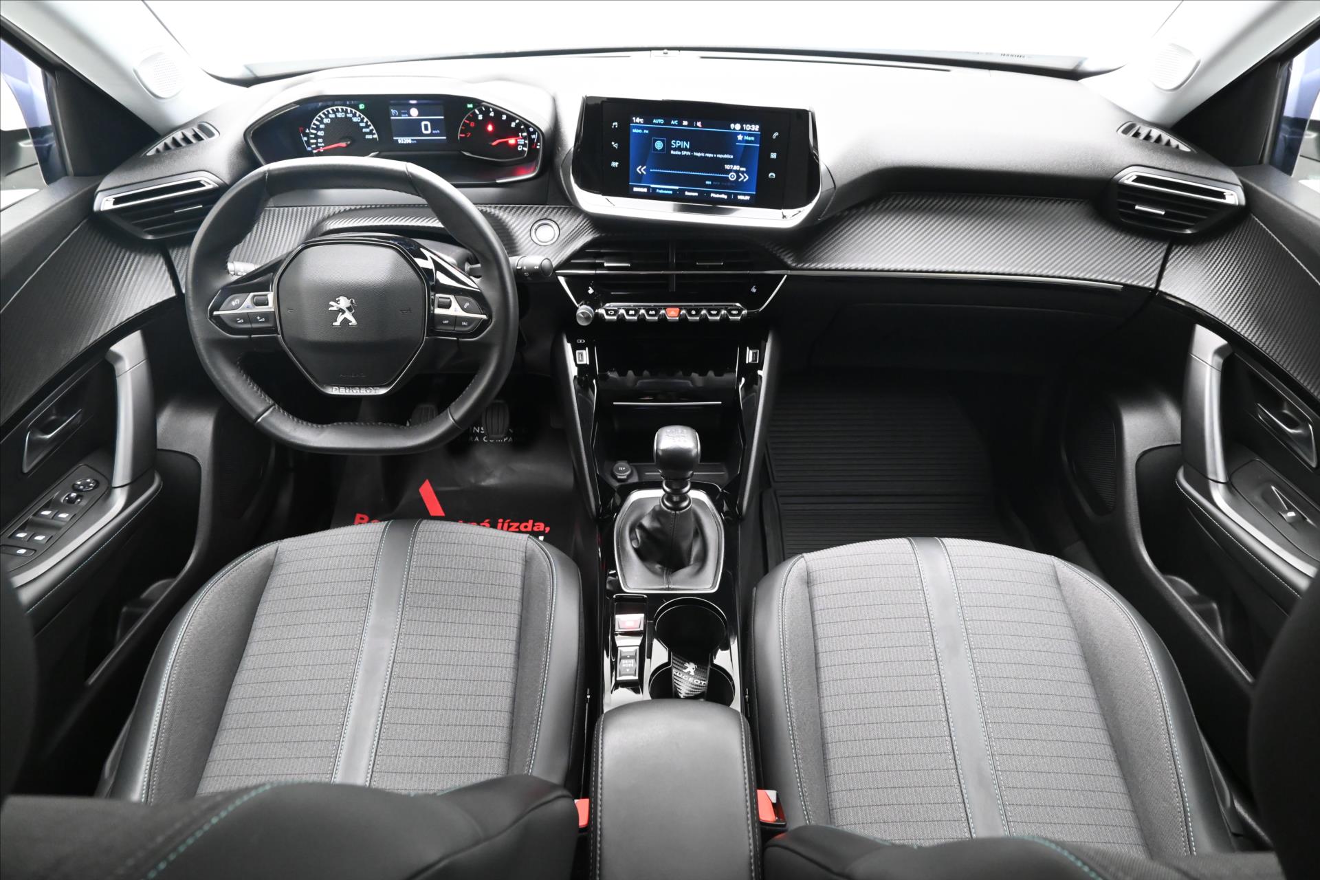 Hlavní fotografie vozu Peugeot 2008 1,5 HDI 81 kW LED TAŽNÉ Záruka až 5 let (15)