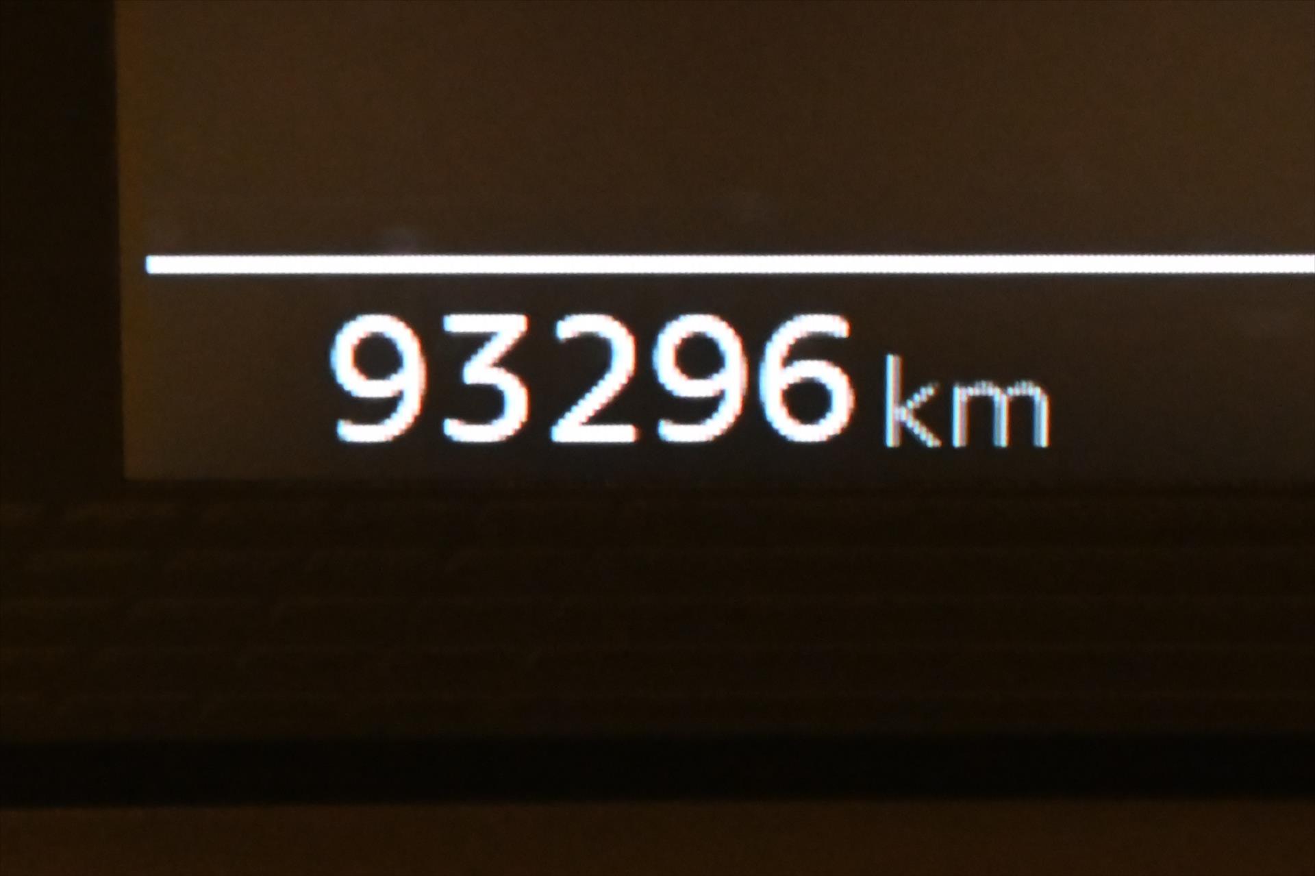 Hlavní fotografie vozu Peugeot 2008 1,5 HDI 81 kW LED TAŽNÉ Záruka až 5 let (17)