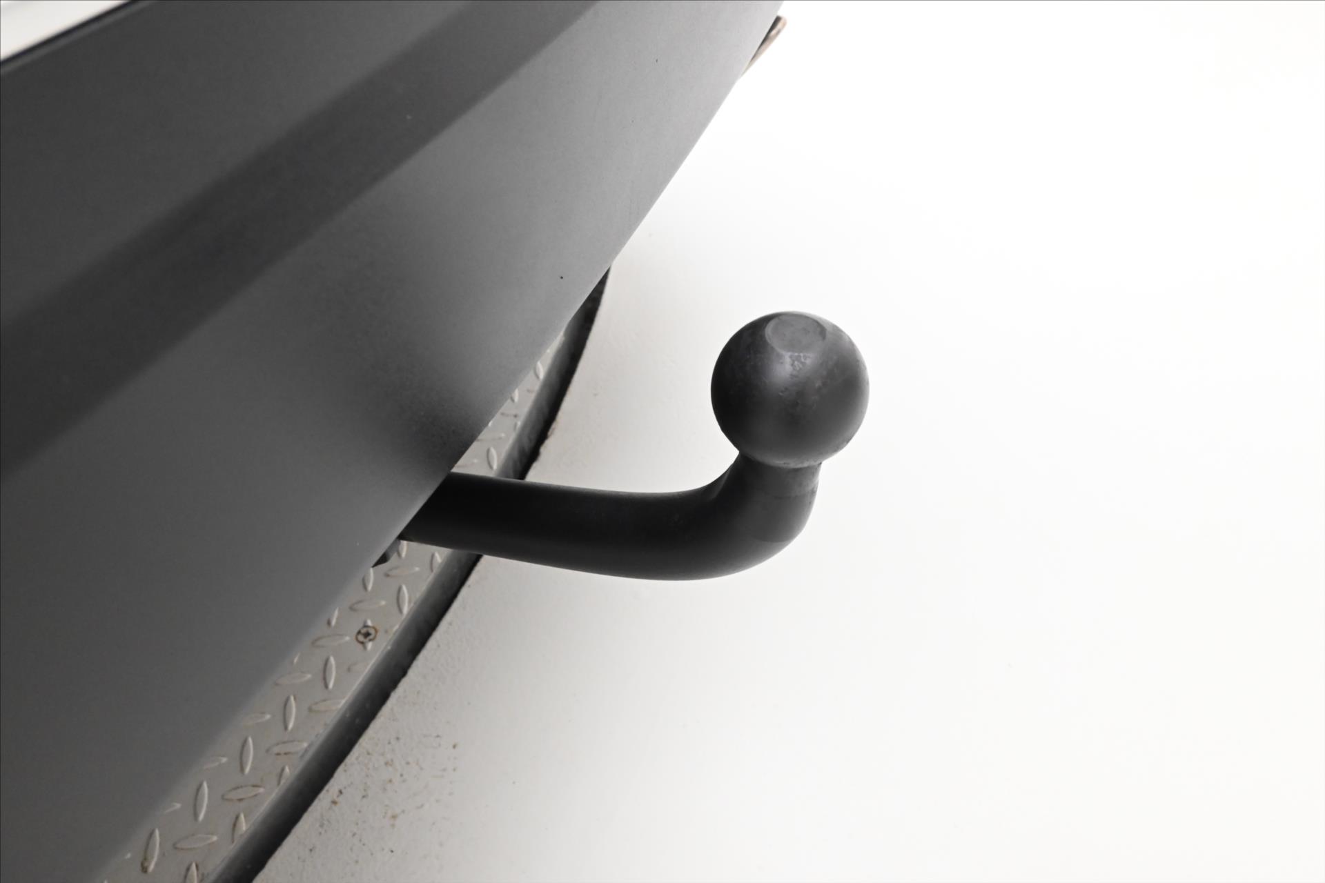 Hlavní fotografie vozu Peugeot 2008 1,5 HDI 81 kW LED TAŽNÉ Záruka až 5 let (28)