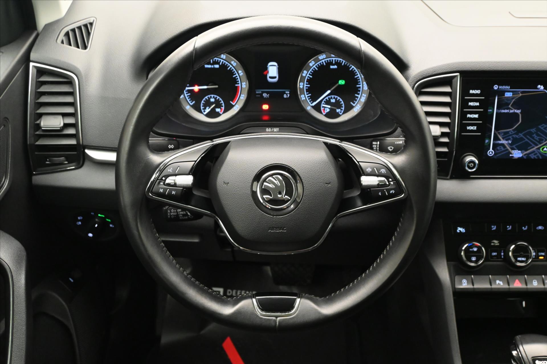 Main photo of the car Skoda Karoq 2,0 TDI 85 KW DSG NAVIGACE Záruka až 5 let (19)