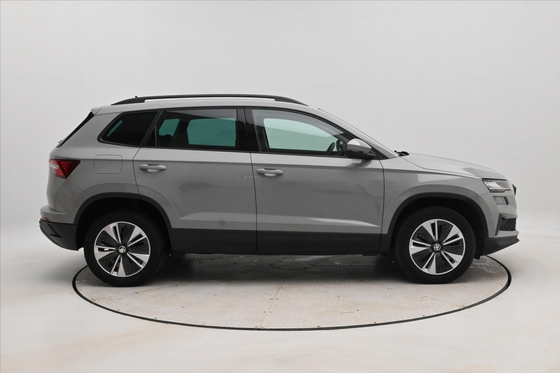 Hlavní fotografie vozu Škoda Karoq 2,0 TDI 85 KW DSG NAVIGACE Záruka až 5 let (5)