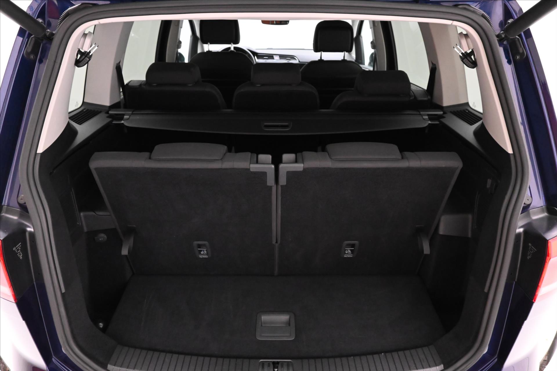 Hlavní fotografie vozu Volkswagen Touran 2,0 TDI 110kW DSG 7Míst Záruka až 5 let (10)