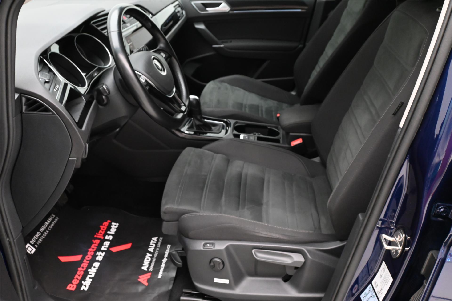 Hlavní fotografie vozu Volkswagen Touran 2,0 TDI 110kW DSG 7Míst Záruka až 5 let (18)