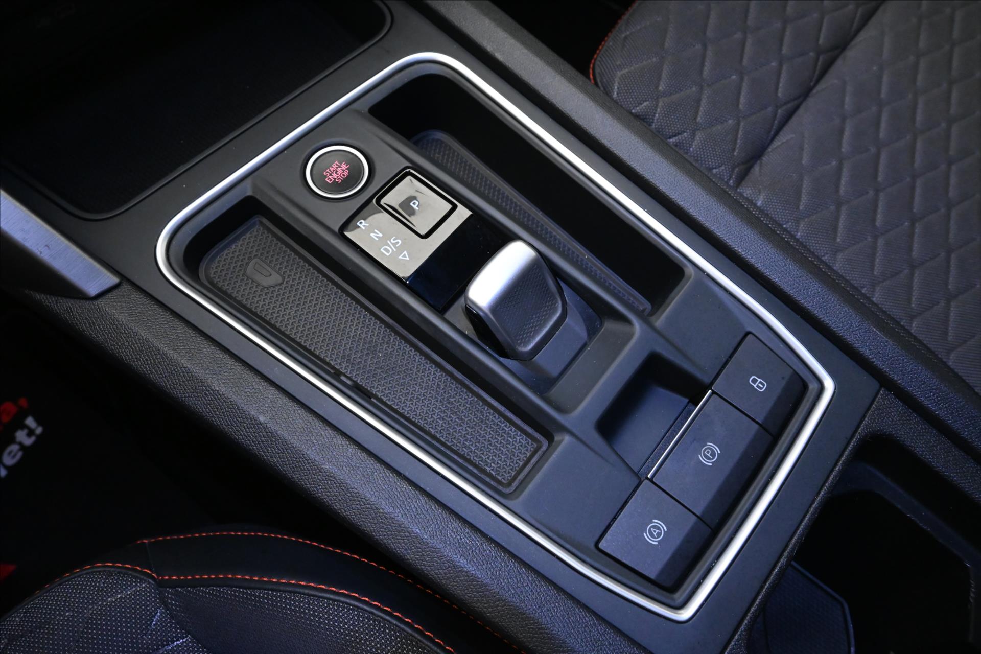 Main photo of the car Seat Leon 2.0 TDI 110 kW DSG FR Warranty up to 5 years (22)