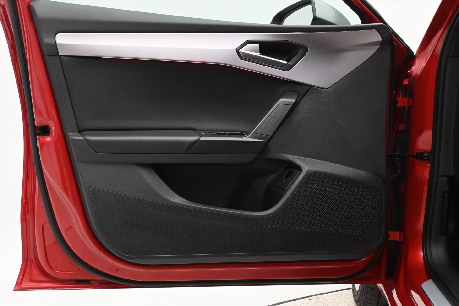 Main photo of the car Seat Leon 2.0 TDI 110 kW DSG FR Warranty up to 5 years (24)