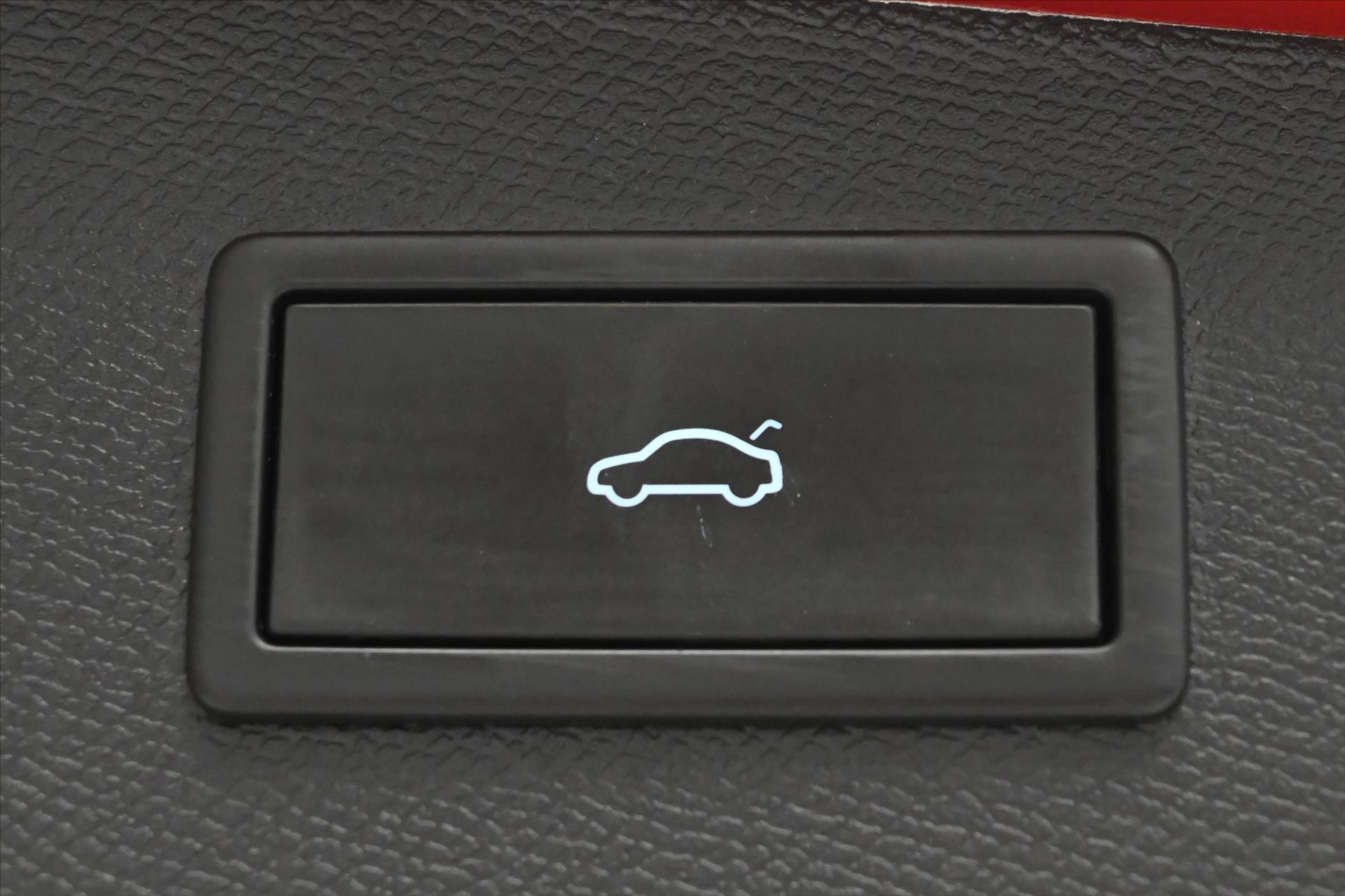 Main photo of the car Seat Leon 2.0 TDI 110 kW DSG FR Warranty up to 5 years (27)