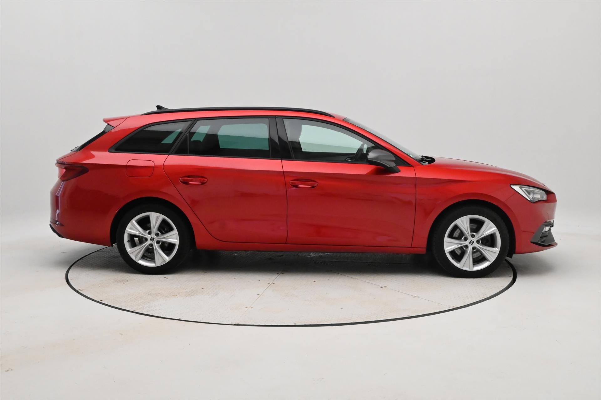 Main photo of the car Seat Leon 2.0 TDI 110 kW DSG FR Warranty up to 5 years (4)