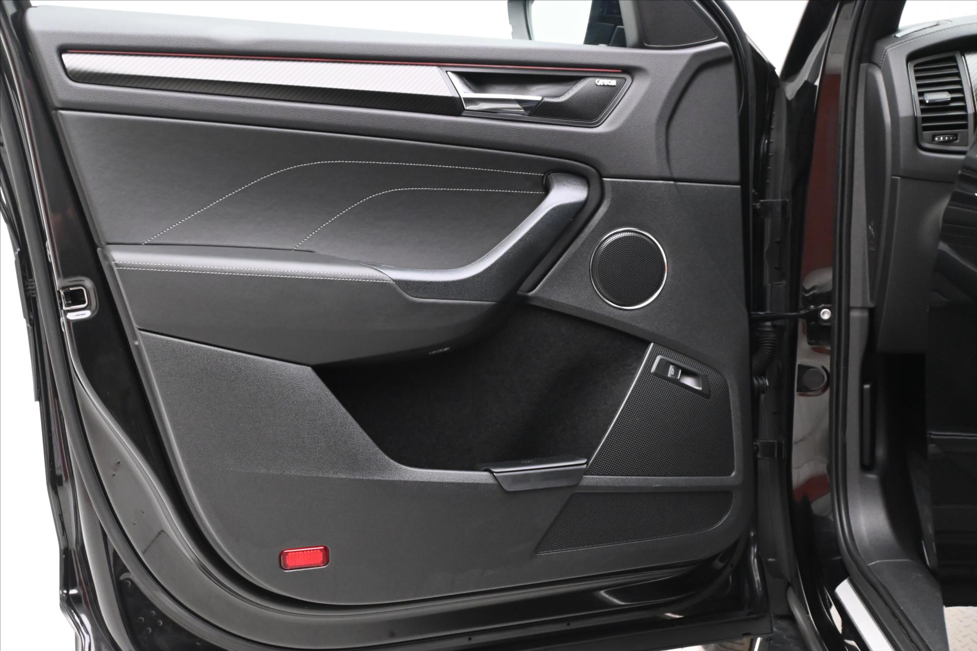 Hlavní fotografie vozu Škoda Kodiaq 2,0 TDI 147KW DSG 4x4 Sportline Záruka až 5 let (25)