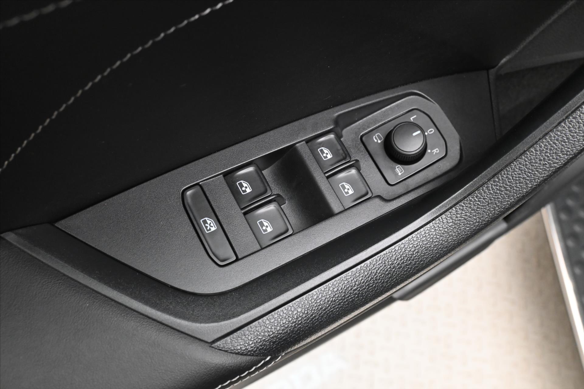 Hlavní fotografie vozu Škoda Kodiaq 2,0 TDI 147KW DSG 4x4 Sportline Záruka až 5 let (26)