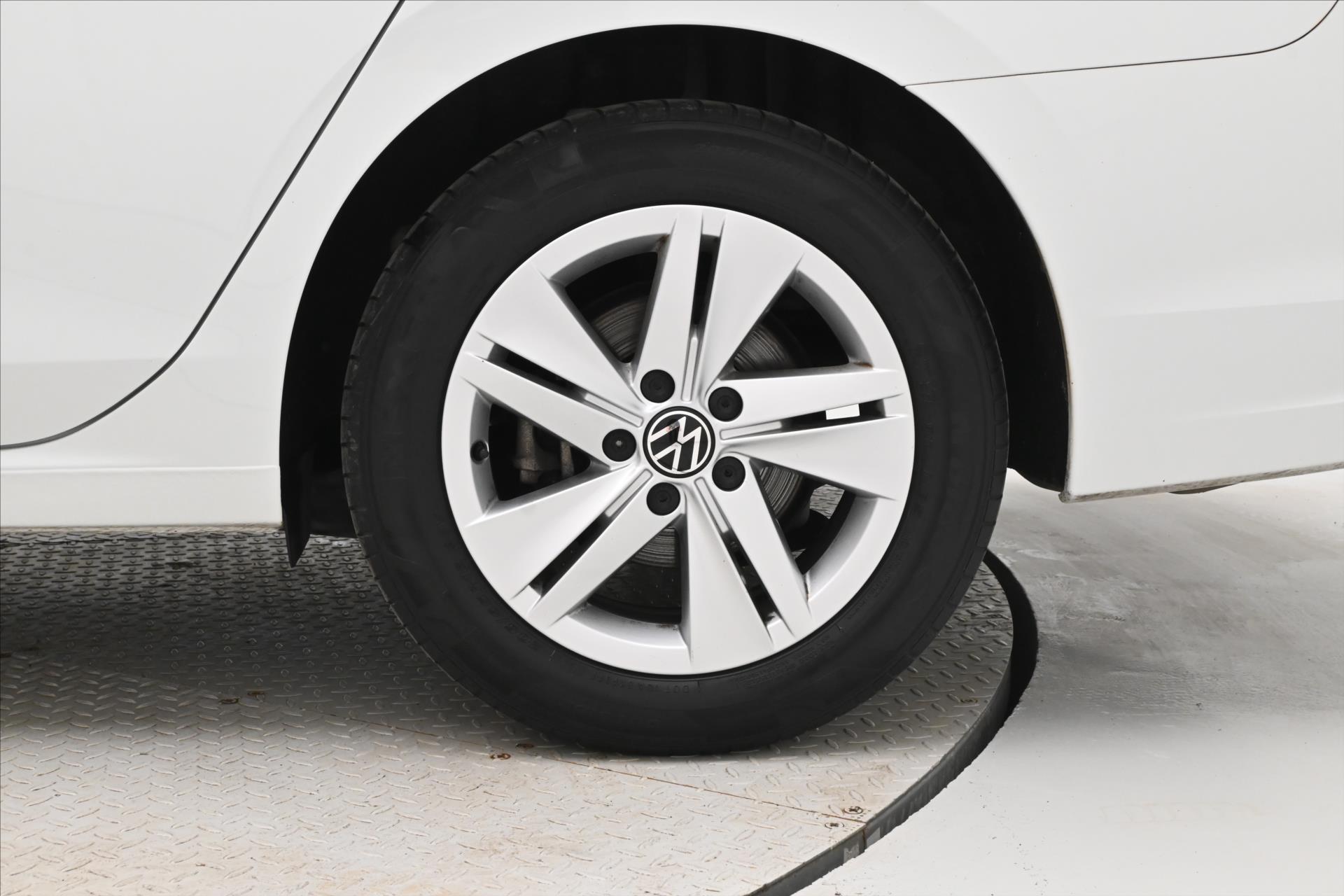 Hlavní fotografie vozu Volkswagen Golf 2,0 TDI 110 kW DSG Life Záruka až 5 let (31)