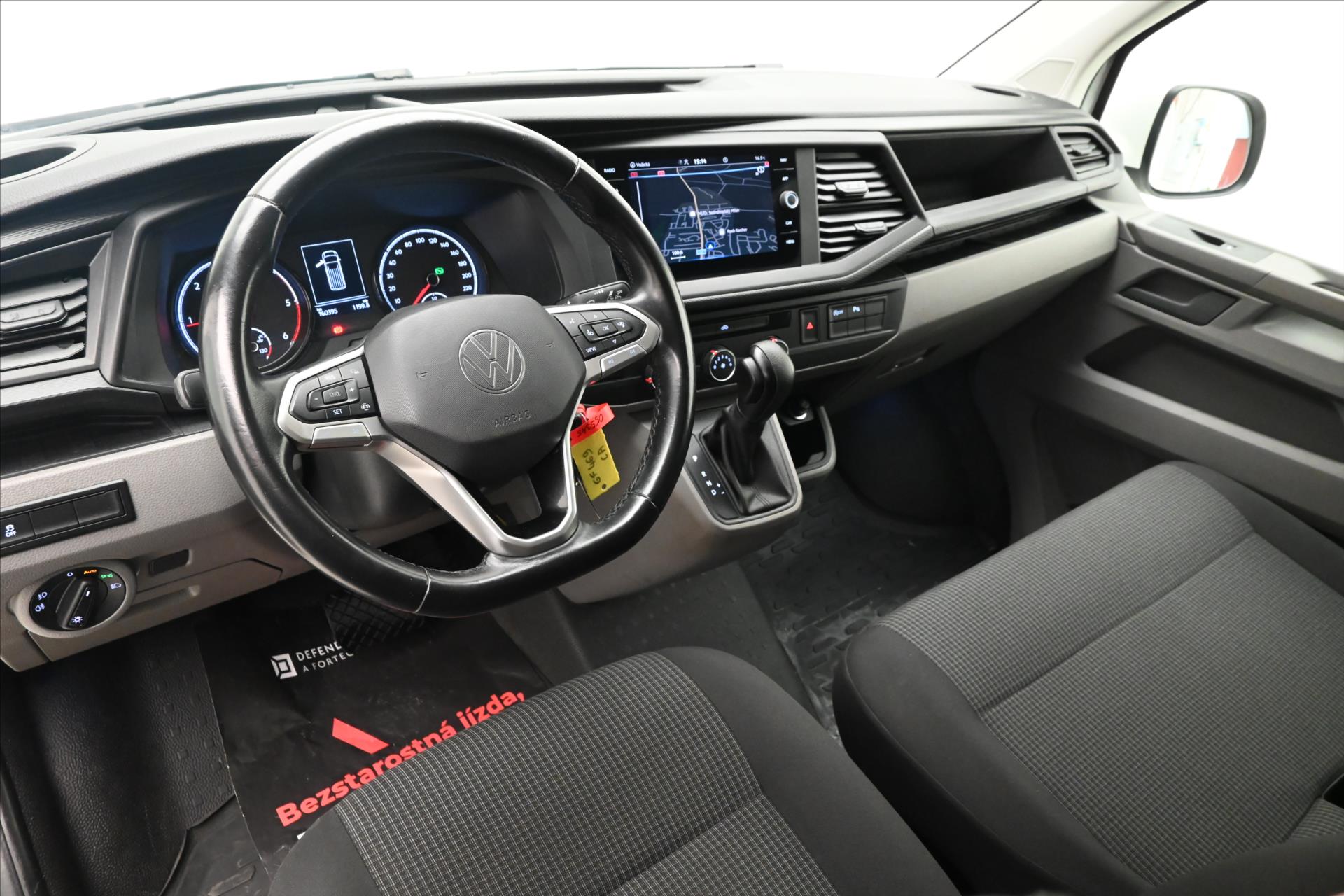 Hlavní fotografie vozu Volkswagen Transporter 2,0 TDI 110 kW DSG Long Záruka až 5 let (15)