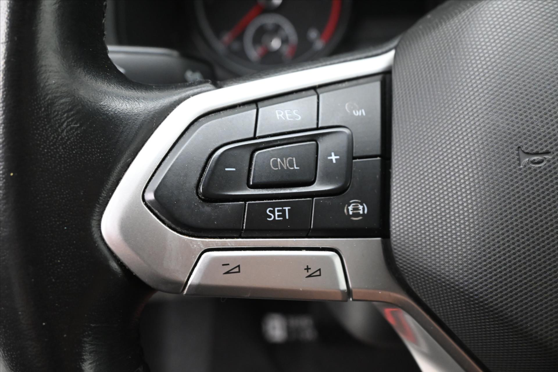 Hlavní fotografie vozu Volkswagen Transporter 2,0 TDI 110 kW DSG Long Záruka až 5 let (23)