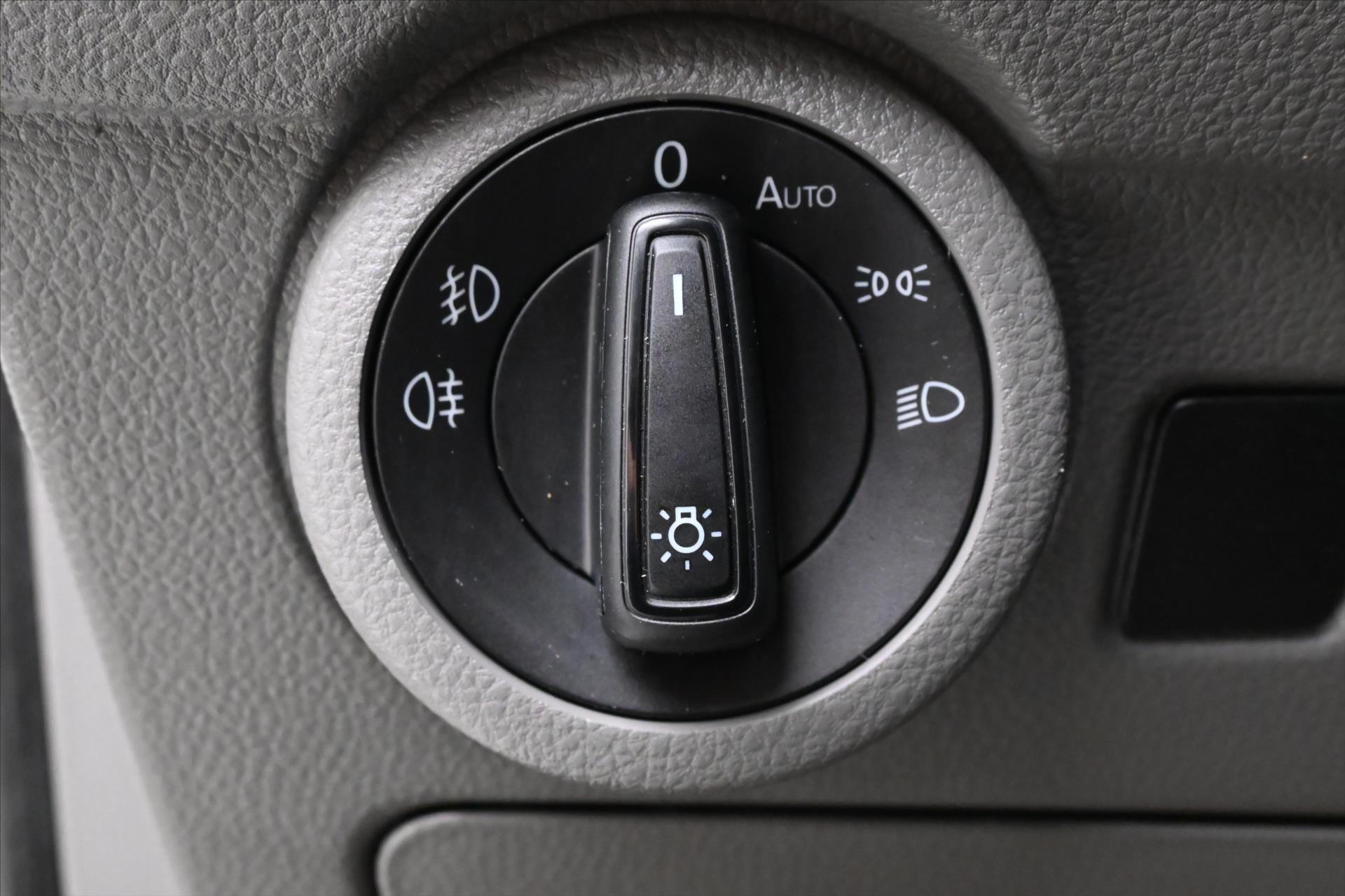 Hlavní fotografie vozu Volkswagen Transporter 2,0 TDI 110 kW DSG Long Záruka až 5 let (26)