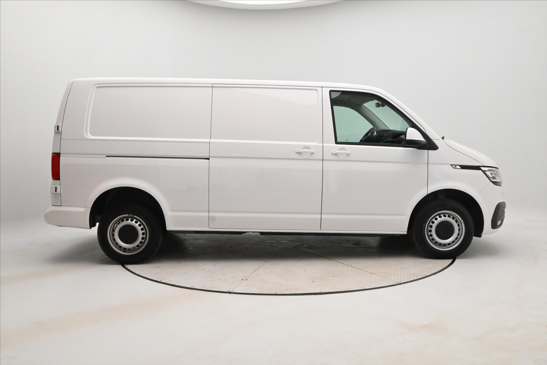 Hlavní fotografie vozu Volkswagen Transporter 2,0 TDI 110 kW DSG Long Záruka až 5 let (4)