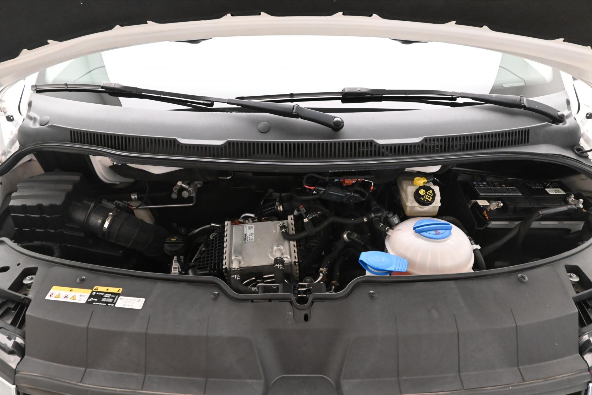 Hlavní fotografie vozu Volkswagen Transporter 2,0 TDI 110 kW DSG Long Záruka až 5 let (9)