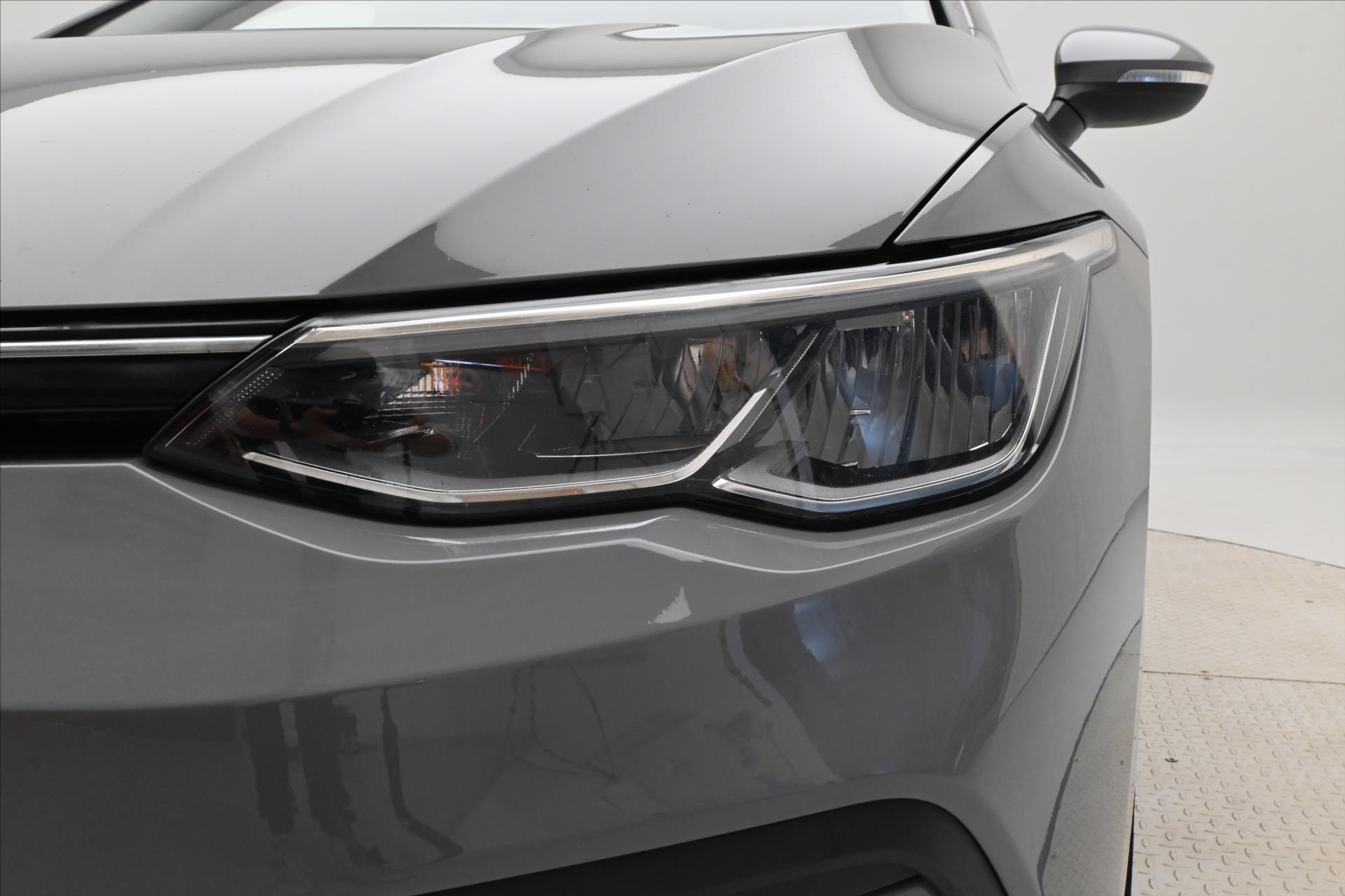 Main photo of the car Volkswagen Golf 2.0 TDI 110 kW DSG Life Warranty up to 5 years (28)