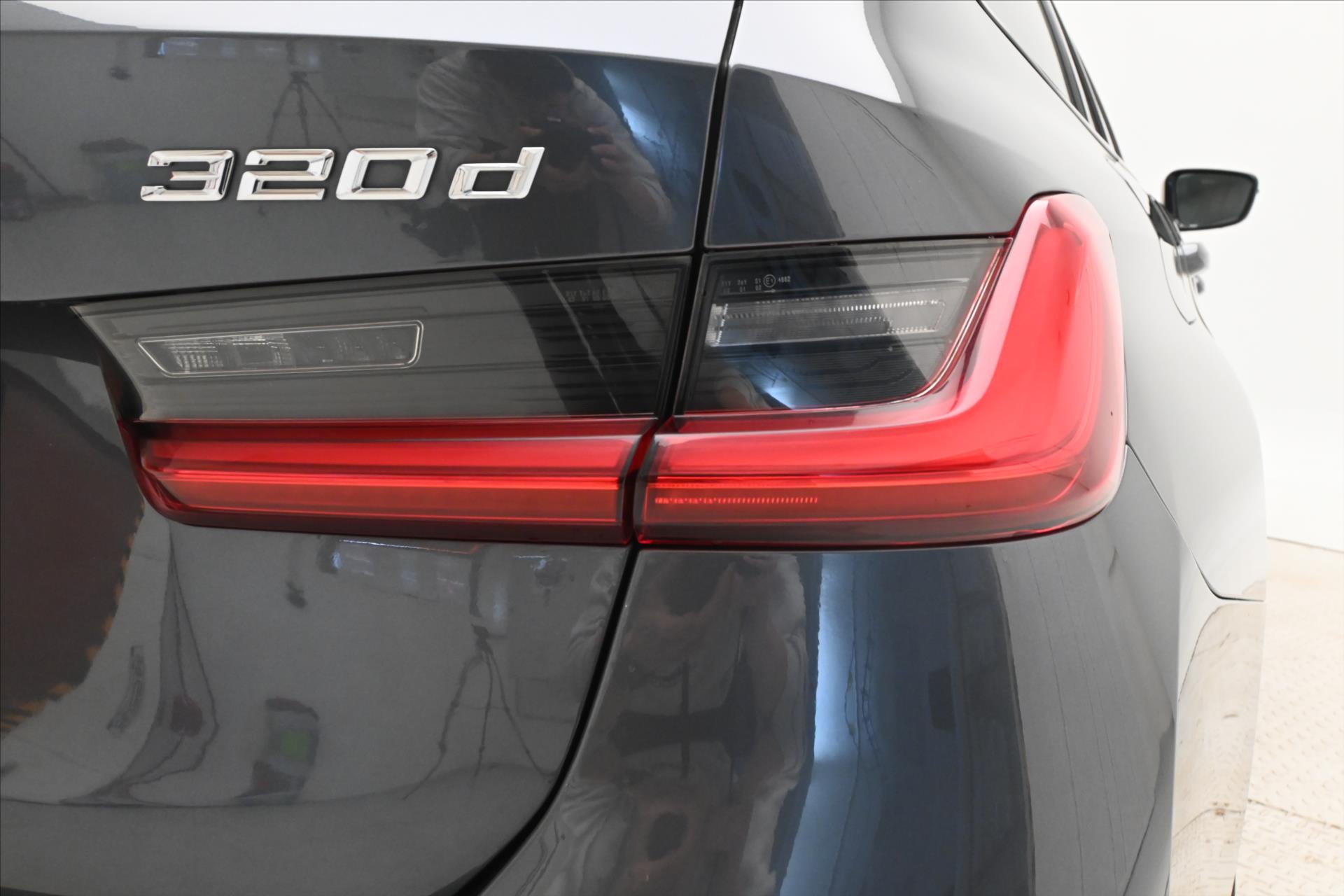 Hlavní fotografie vozu BMW Řada 3 2,0 320d 140kW Steptronic Záruka až 5 let (31)