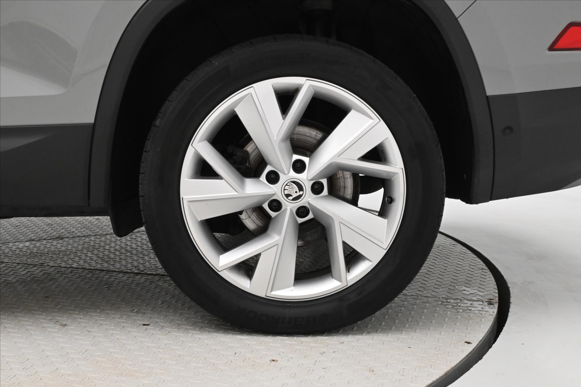 Hlavní fotografie vozu Škoda Kodiaq 2,0 TDI 147 kW DSG 4x4 Ambition Záruka až 5 let (32)