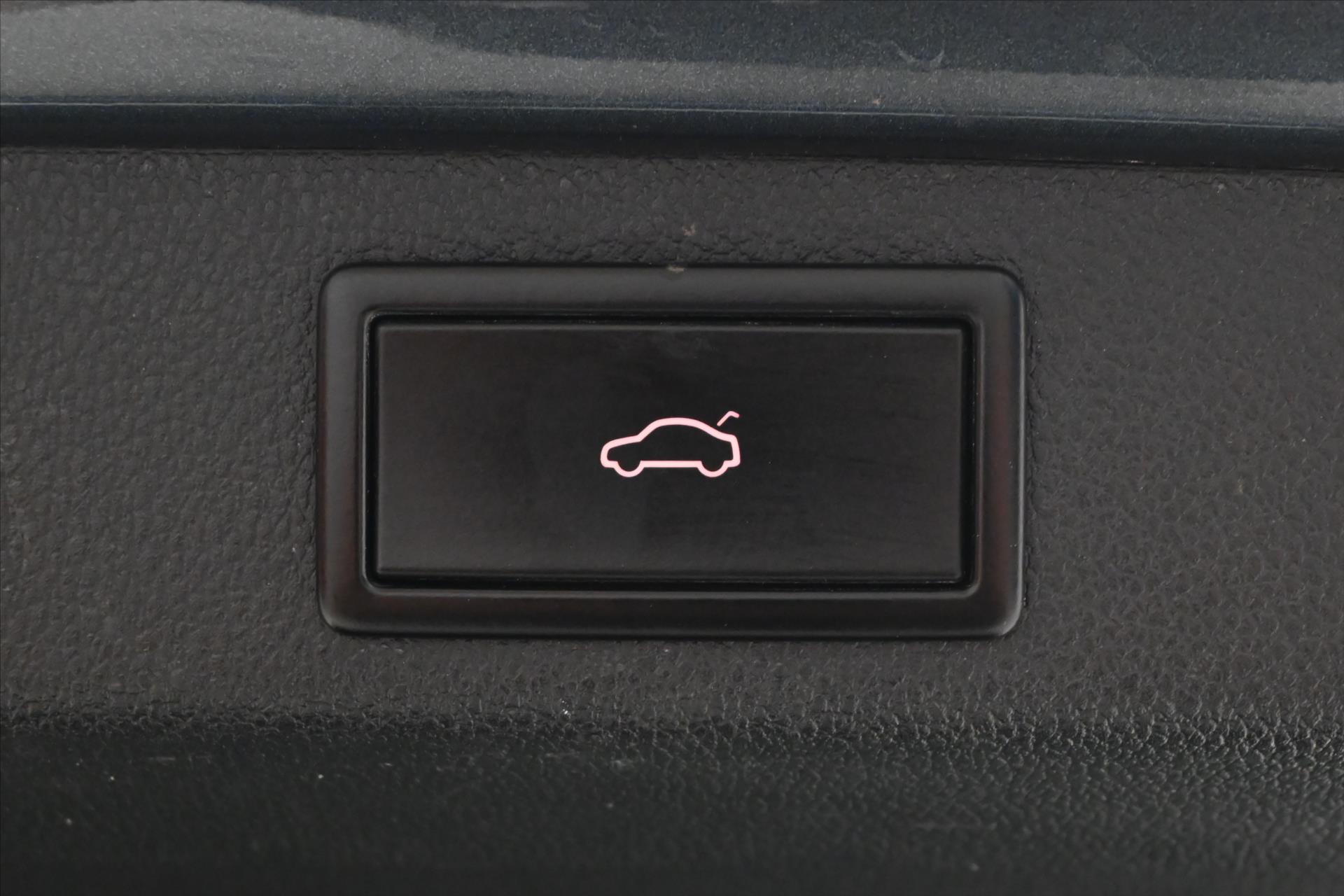 Hlavní fotografie vozu Škoda Superb 1,4 TSI iV 160 kW DSG Style Záruka až 5 let (28)