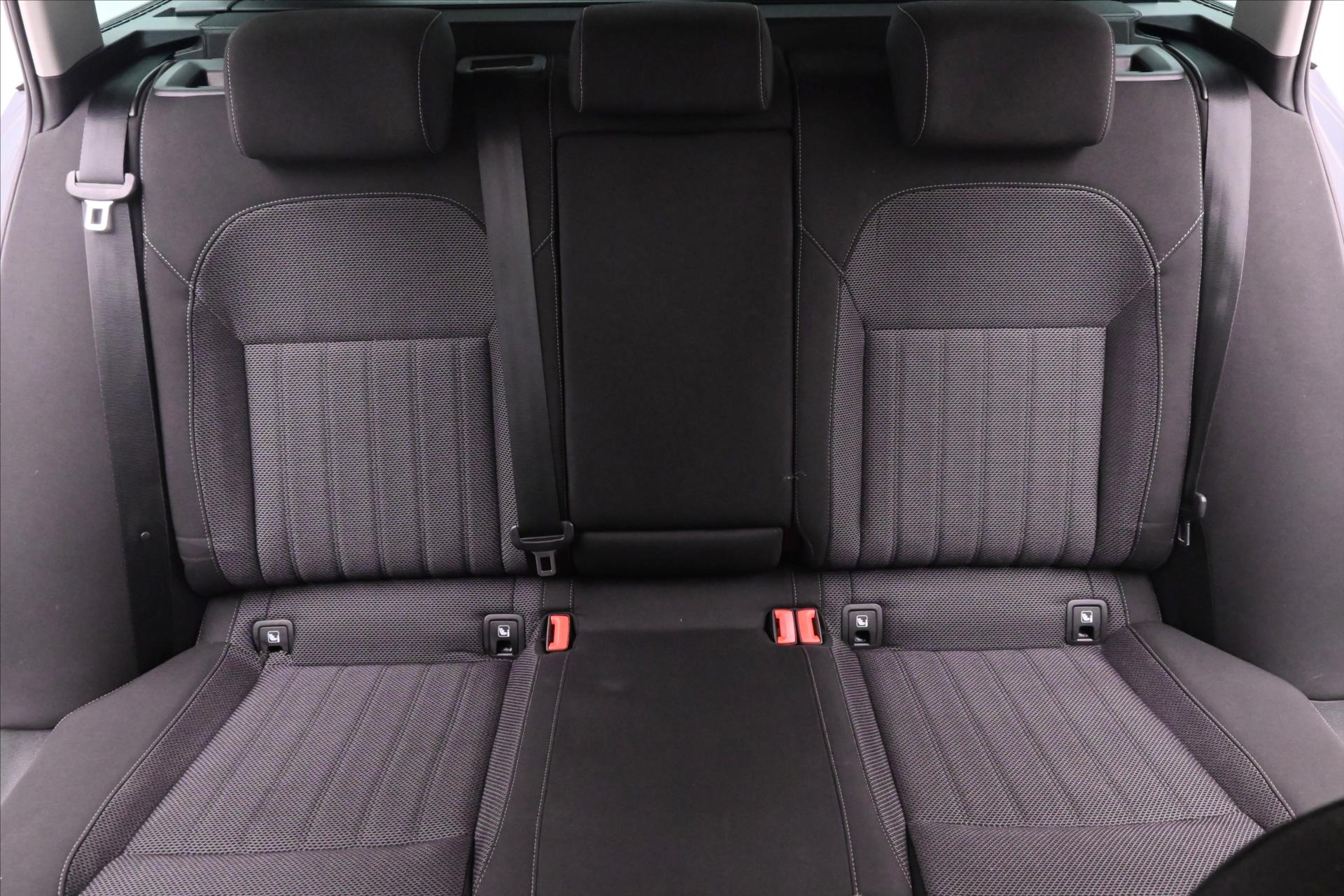 Hlavní fotografie vozu Škoda Superb 1,4 TSI iV 160 kW DSG Style Záruka až 5 let (29)