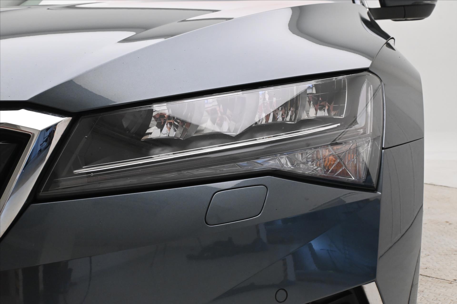 Hlavní fotografie vozu Škoda Superb 1,4 TSI iV 160 kW DSG Style Záruka až 5 let (31)