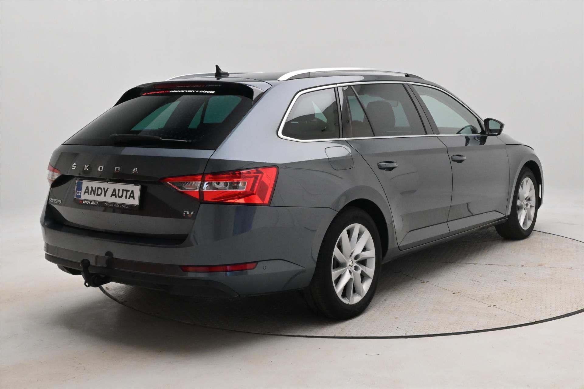 Hlavní fotografie vozu Škoda Superb 1,4 TSI iV 160 kW DSG Style Záruka až 5 let (5)