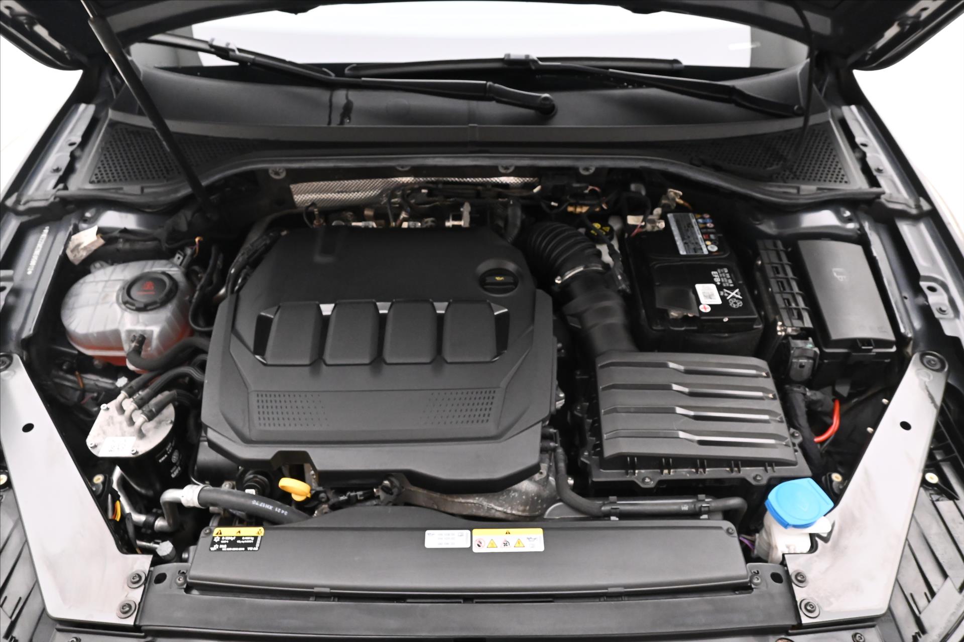 Hlavní fotografie vozu Volkswagen Passat 2,0 TDI 110 kW DSG Business Záruka až 5 let (9)