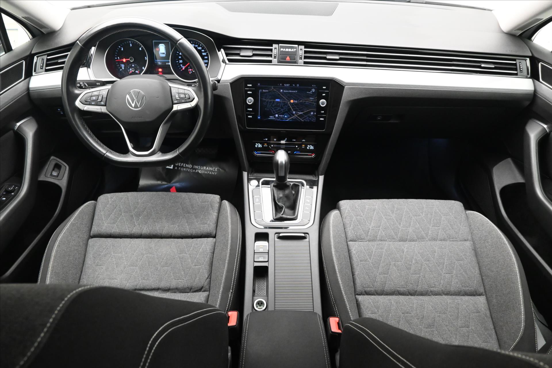 Hlavní fotografie vozu Volkswagen Passat 2,0 TDI 110 kW DSG Business Záruka až 5 let (15)