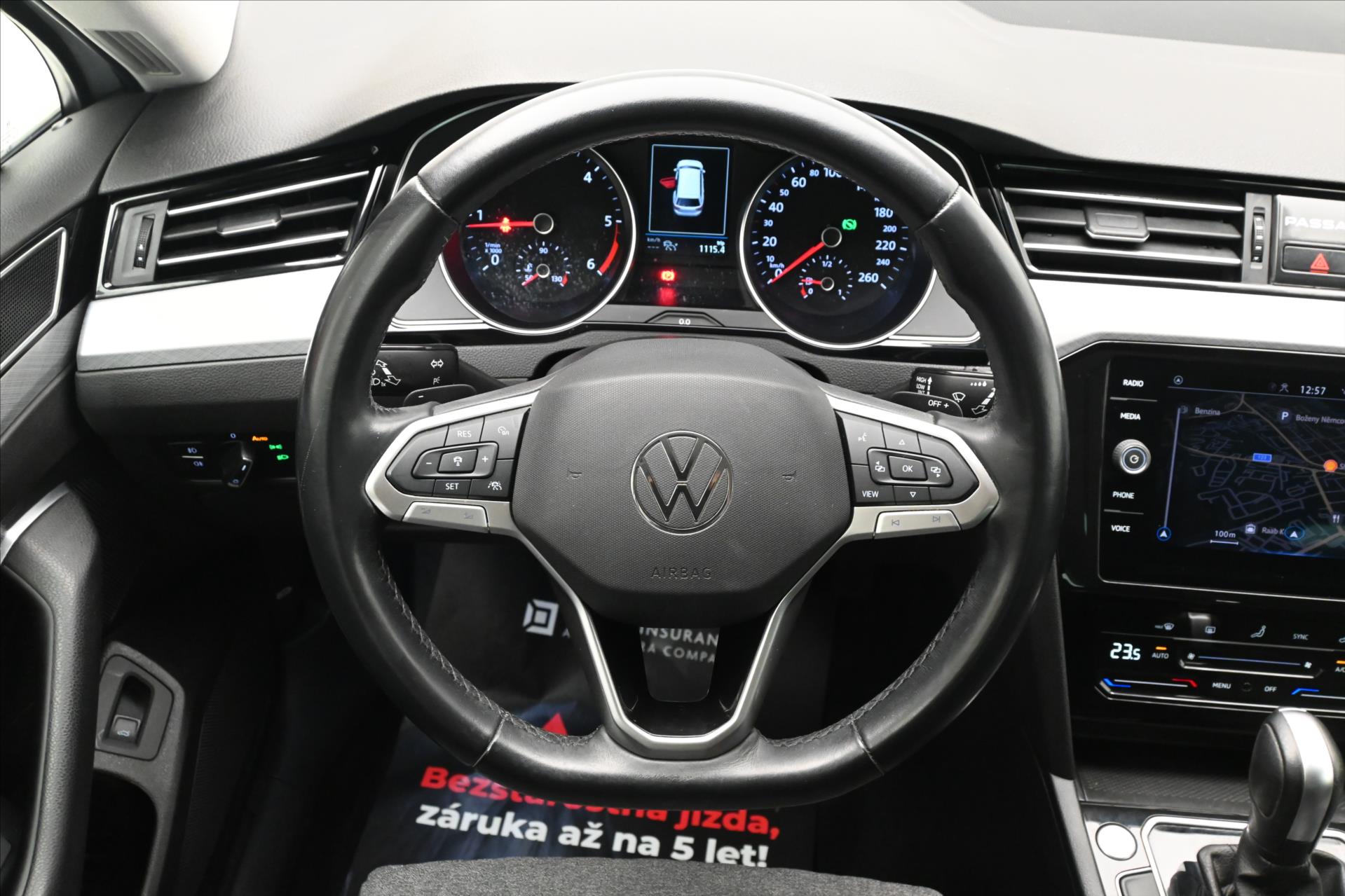 Hlavní fotografie vozu Volkswagen Passat 2,0 TDI 110 kW DSG Business Záruka až 5 let (18)