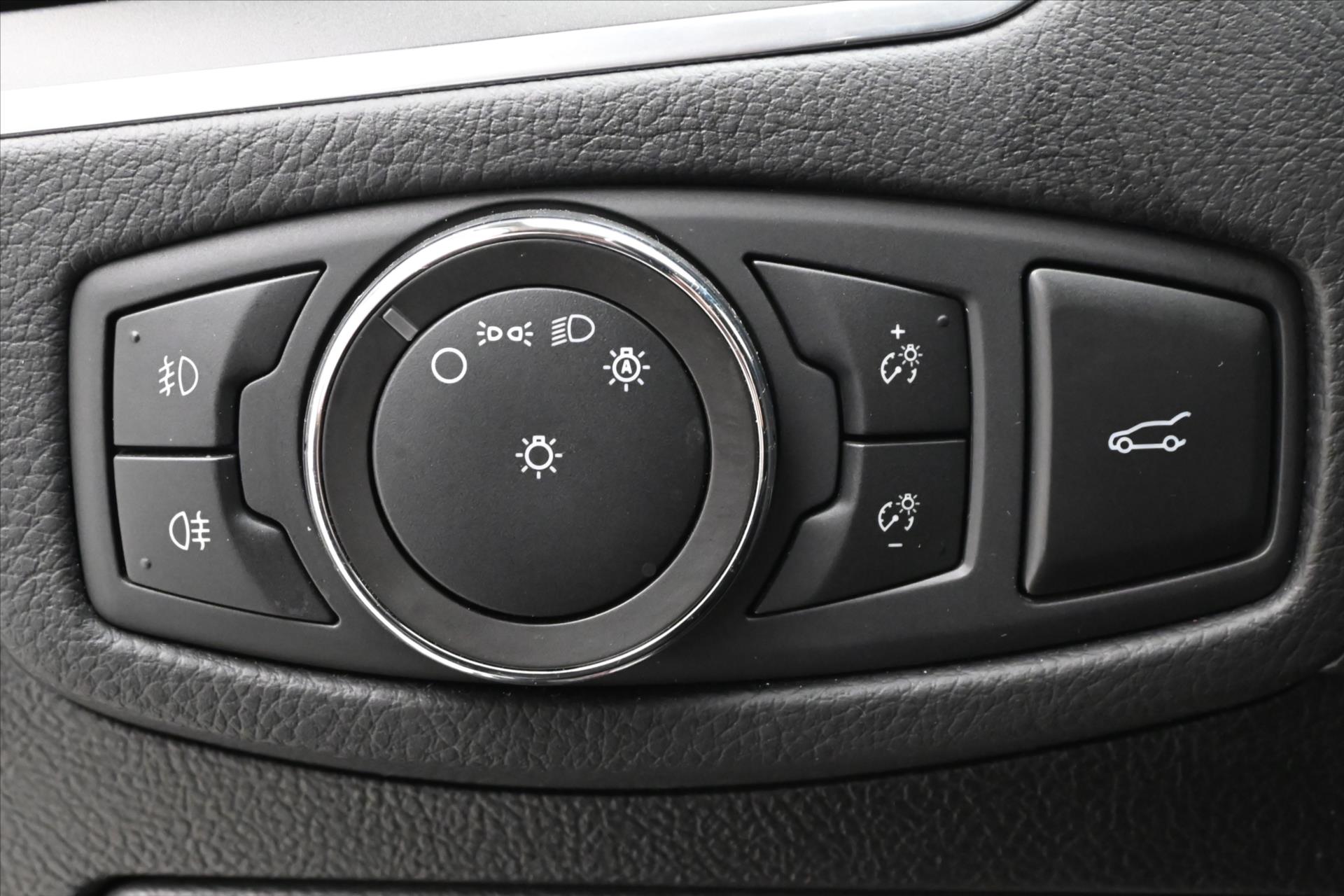 Hlavní fotografie vozu Ford S-MAX 2,0 EcoBlue 110 kW AT8 Business Záruka až 5 let (26)