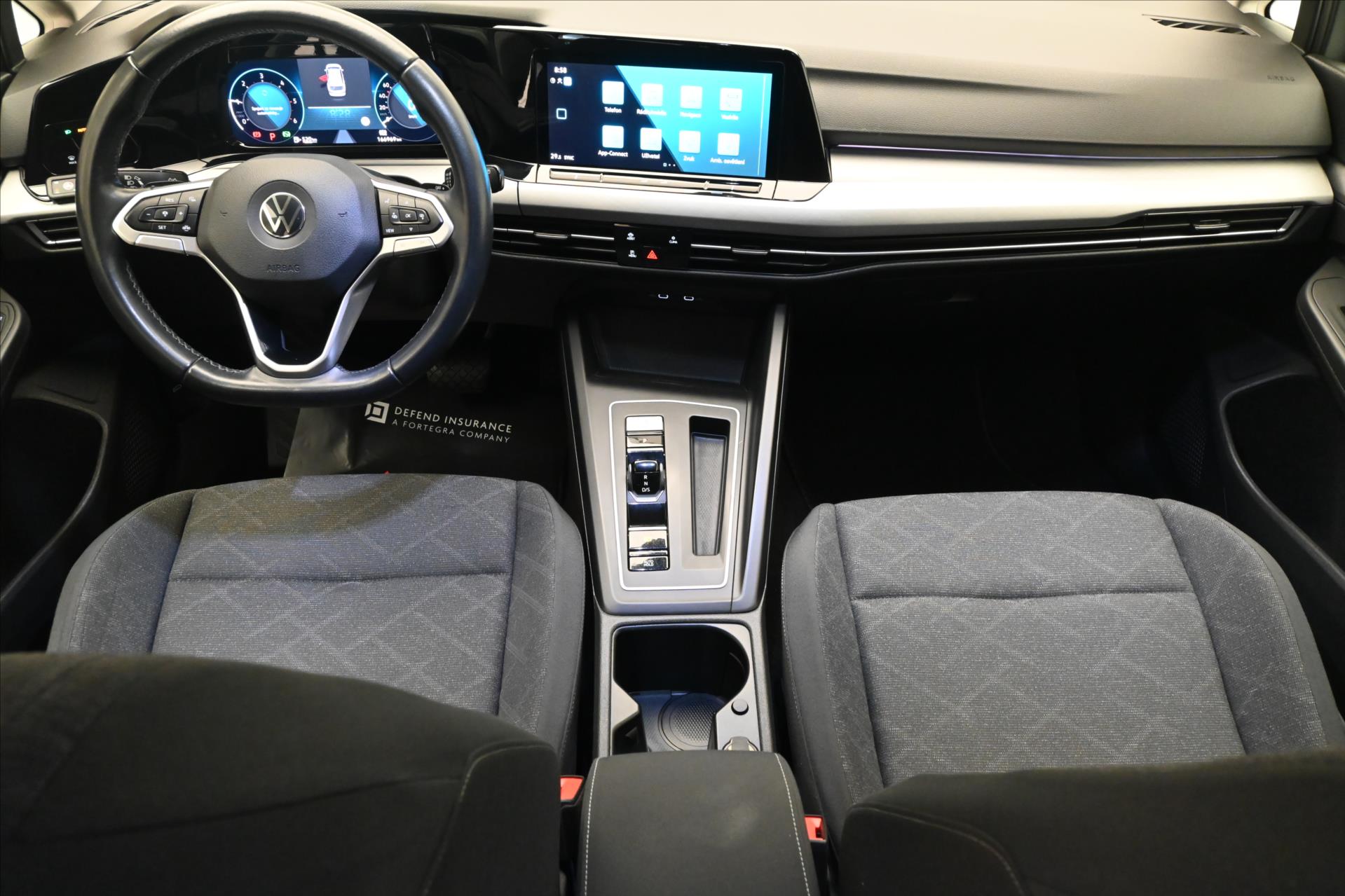 Hlavní fotografie vozu Volkswagen Golf 2,0 TDI 110 KW DSG Life Záruka až 5 let (15)