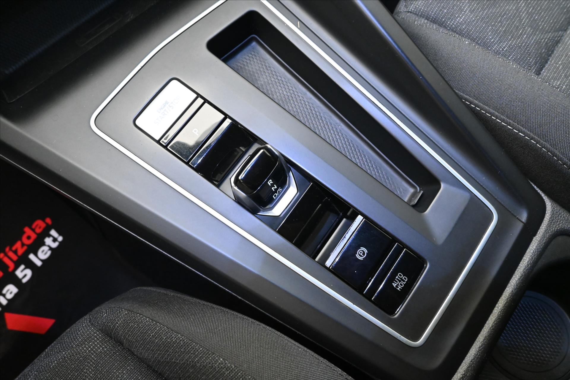 Hlavní fotografie vozu Volkswagen Golf 2,0 TDI 110 KW DSG Life Záruka až 5 let (22)