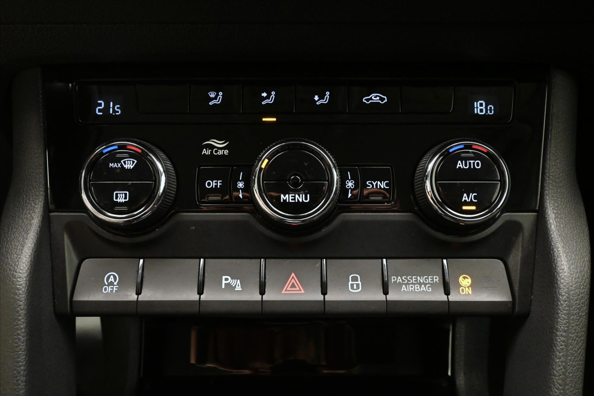 Hlavní fotografie vozu Škoda Karoq 2,0 TDI 85 kW DSG Ambition Záruka až 5 let (21)