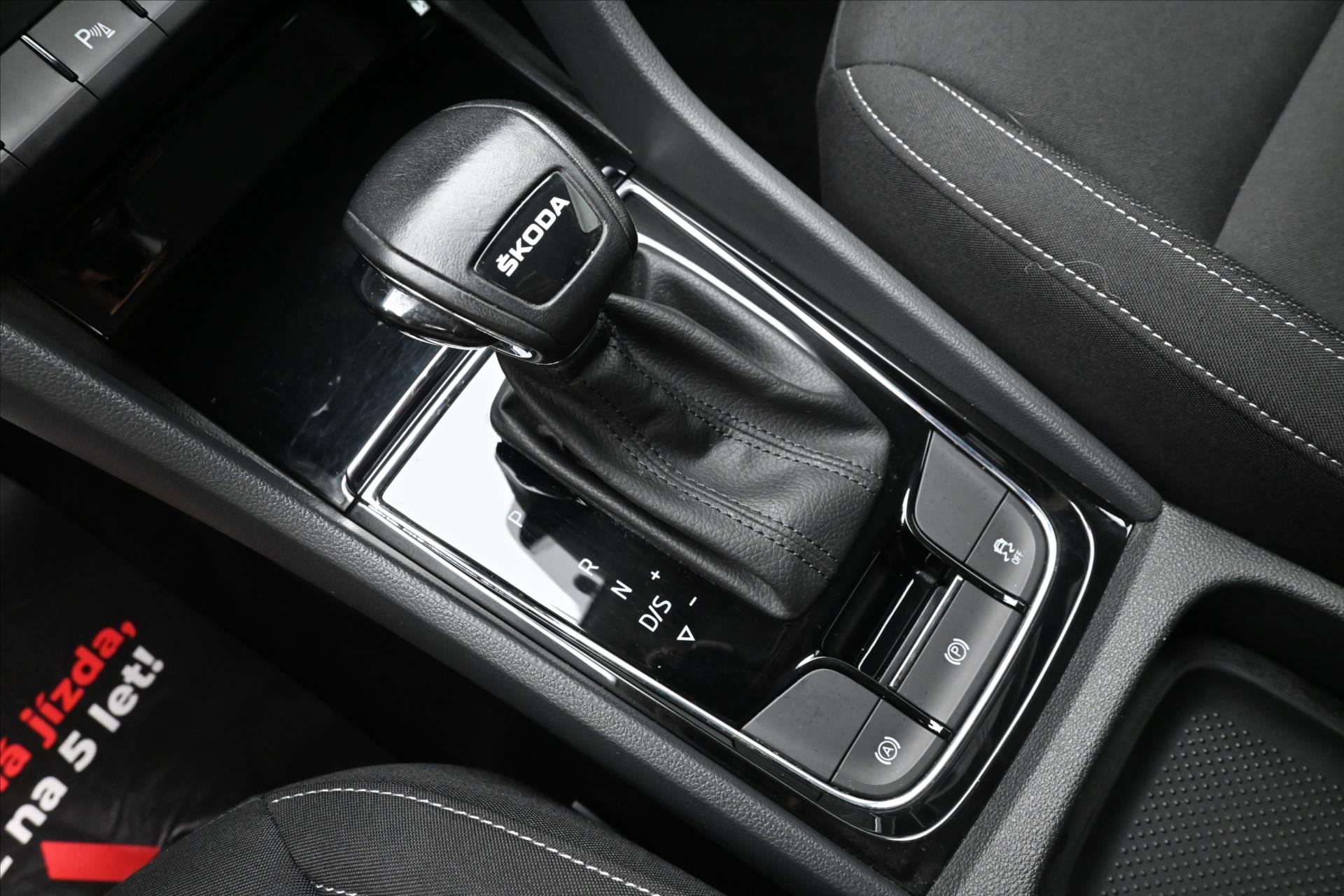 Hlavní fotografie vozu Škoda Karoq 2,0 TDI 85 kW DSG Ambition Záruka až 5 let (22)